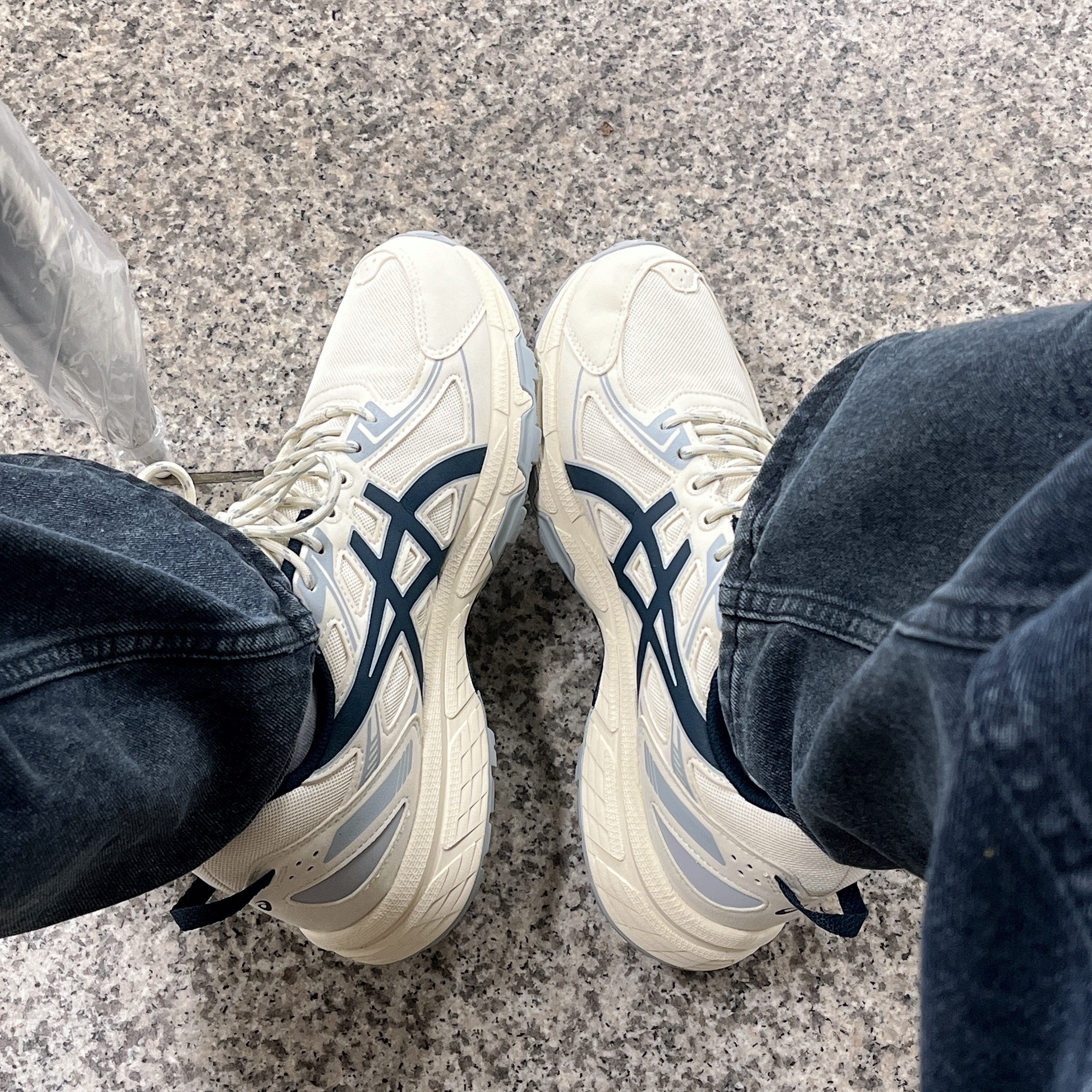 Asics Gel-Venture 6 SPS Birch French Blue 착용 스타일