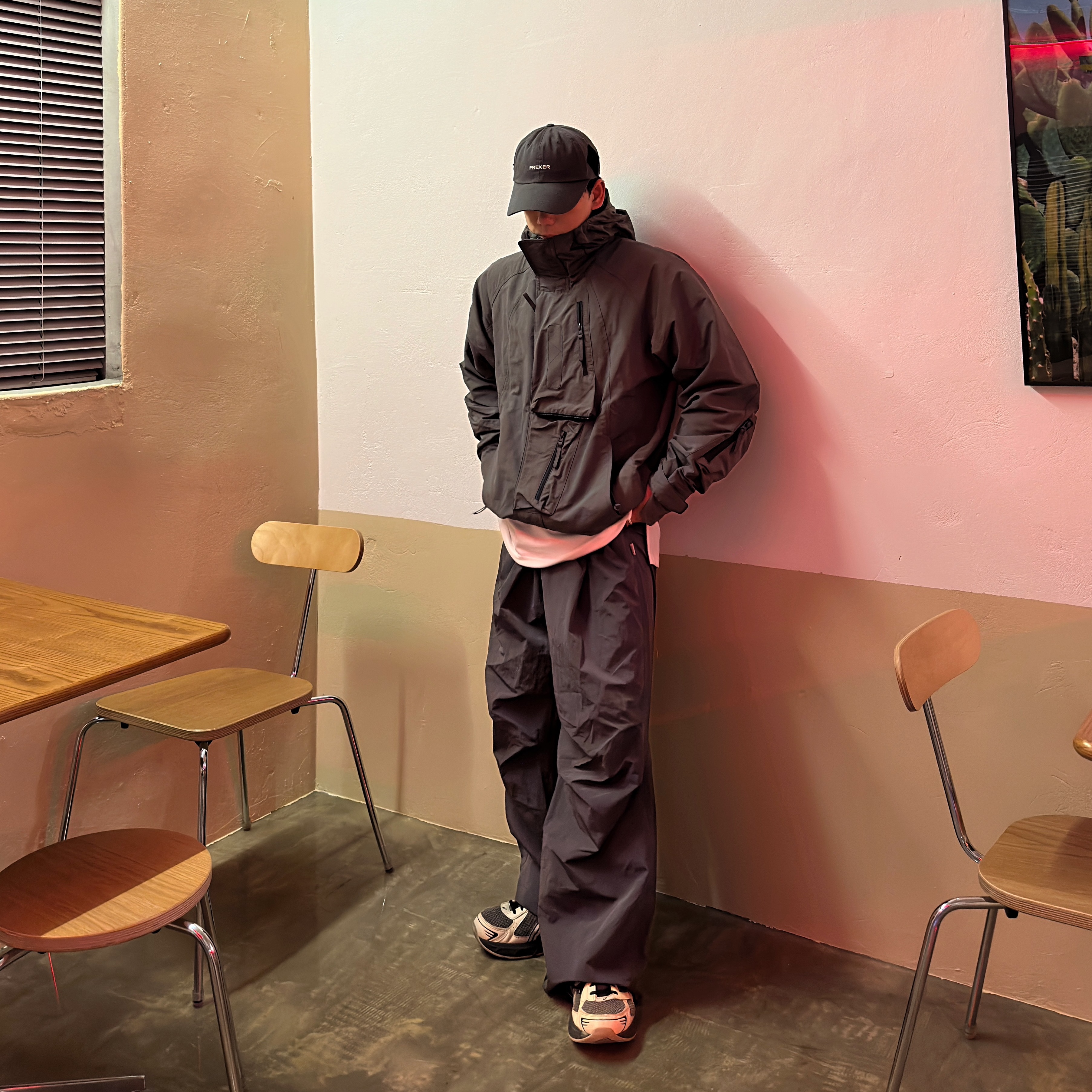 Undermycar Rikan Multi Pocket Casual Jacket Phantom - 21FW, Asics x I4P Gel-1130 Mink Glacier Grey 착용 스타일 - 2