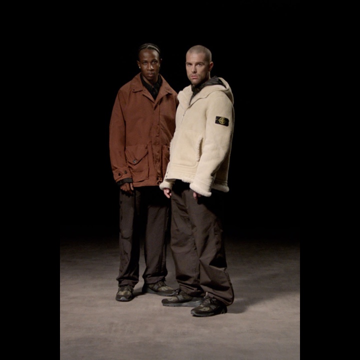 New Balance x Stone Island 991v2 Made in UK Black Olive Night 착용 스타일 - 5