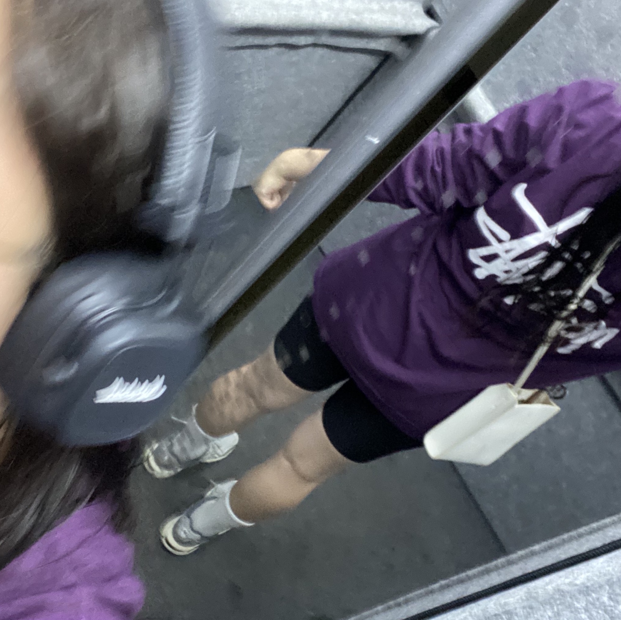 Stussy Basic Stussy Pigment Dyed LS T-Shirt Purple 2023, Asics Gel-1090 Piedmont Grey 착용 스타일