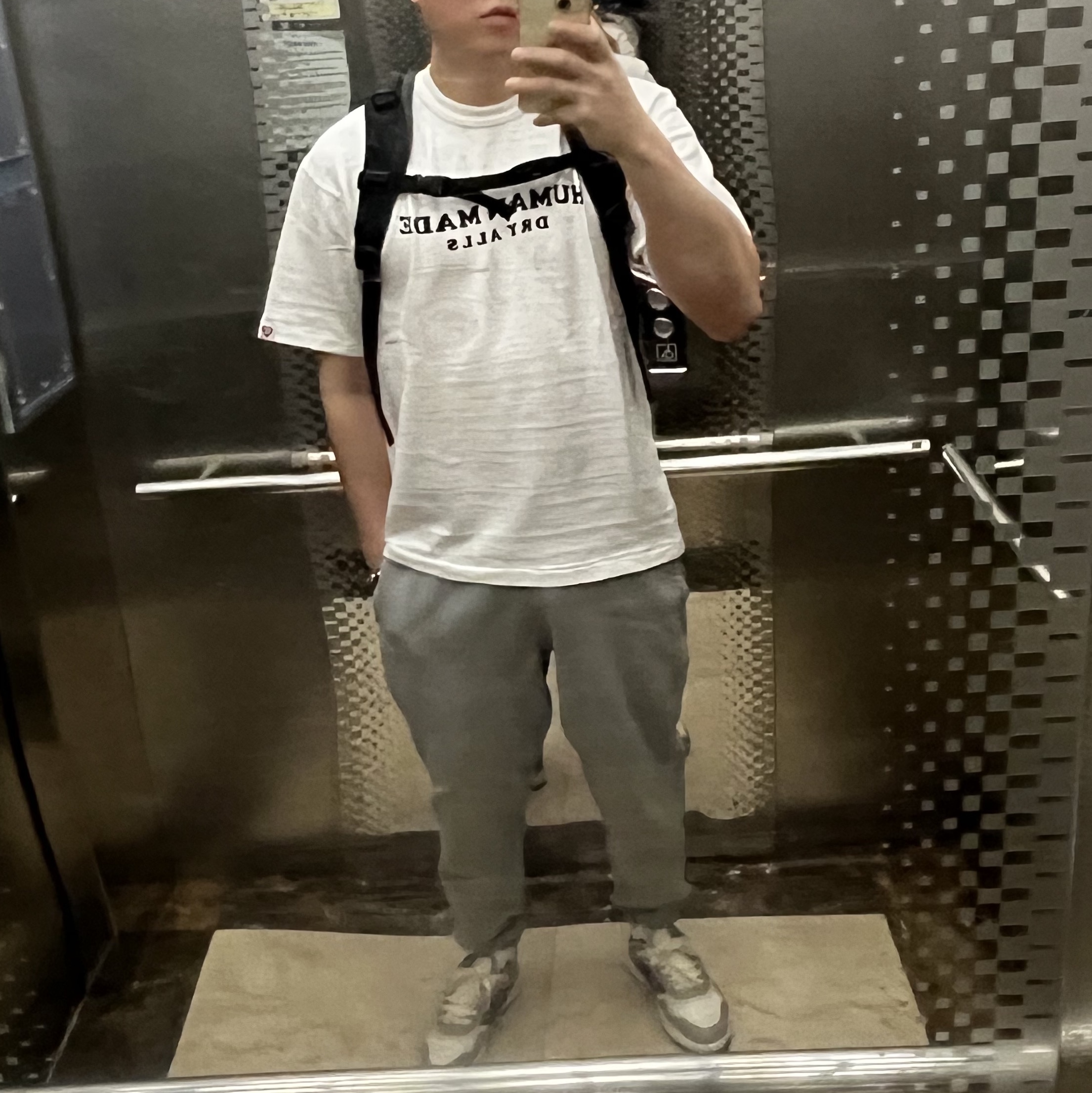 Dior B27 Low-Top Sneakers Gray, Human Made Graphic T-Shirt #9 White 착용 스타일