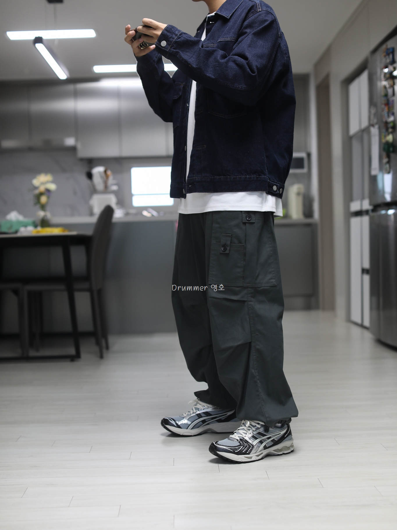 Asics Gel-Kayano 14 Black Glacier Grey 착용 스타일 - 1