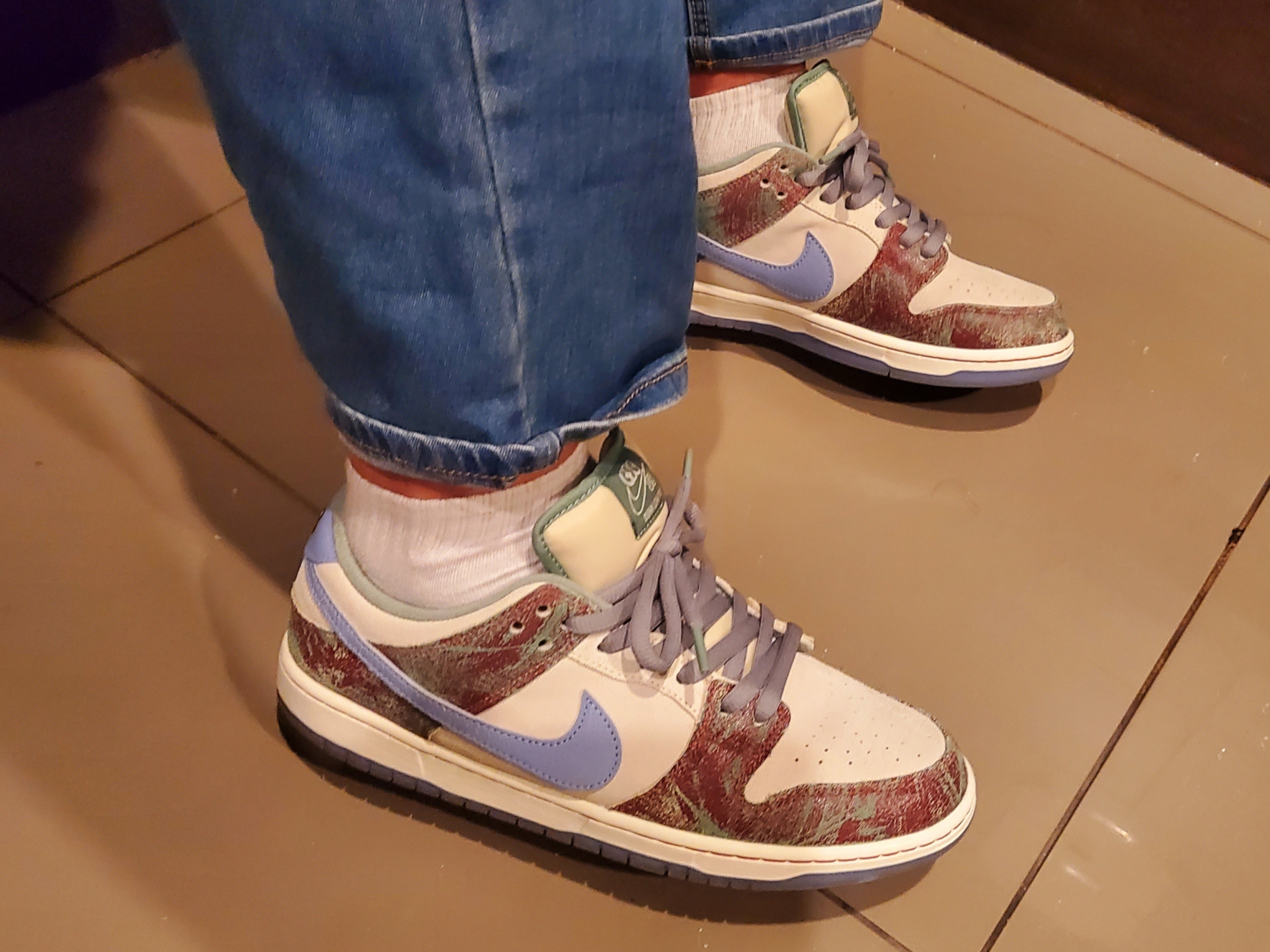 Nike x Crenshaw Skate Club SB Dunk Low Sail Light Blue Cedar 착용 스타일 - 1
