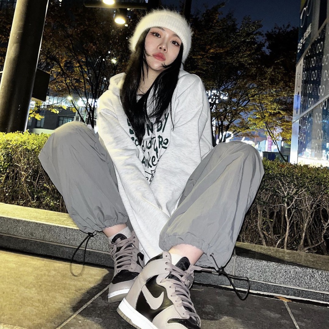 (W) Nike Dunk High Moon Fossil 착용 스타일 - 2