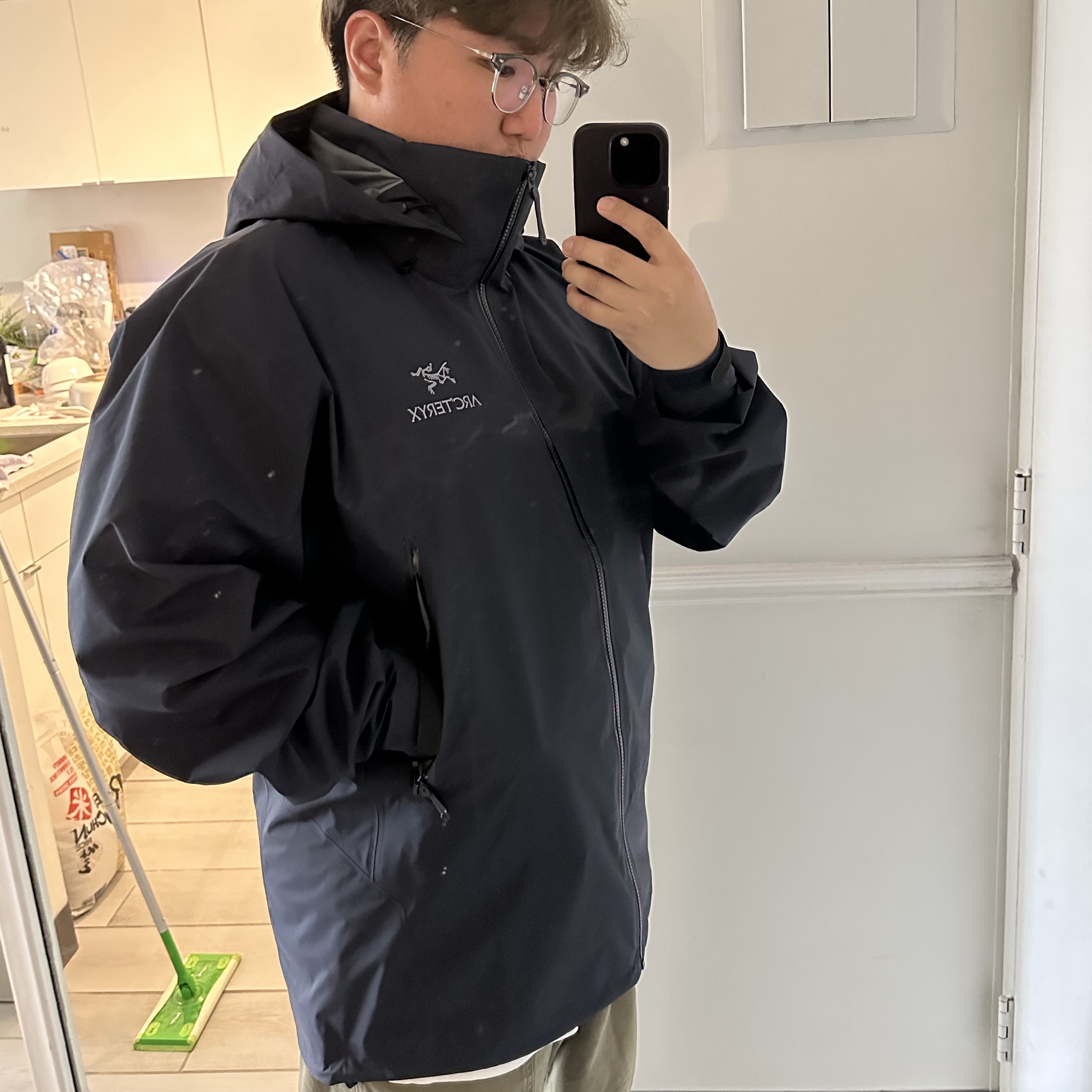 Arc'teryx Beta AR Jacket Kingfisher 착용 스타일