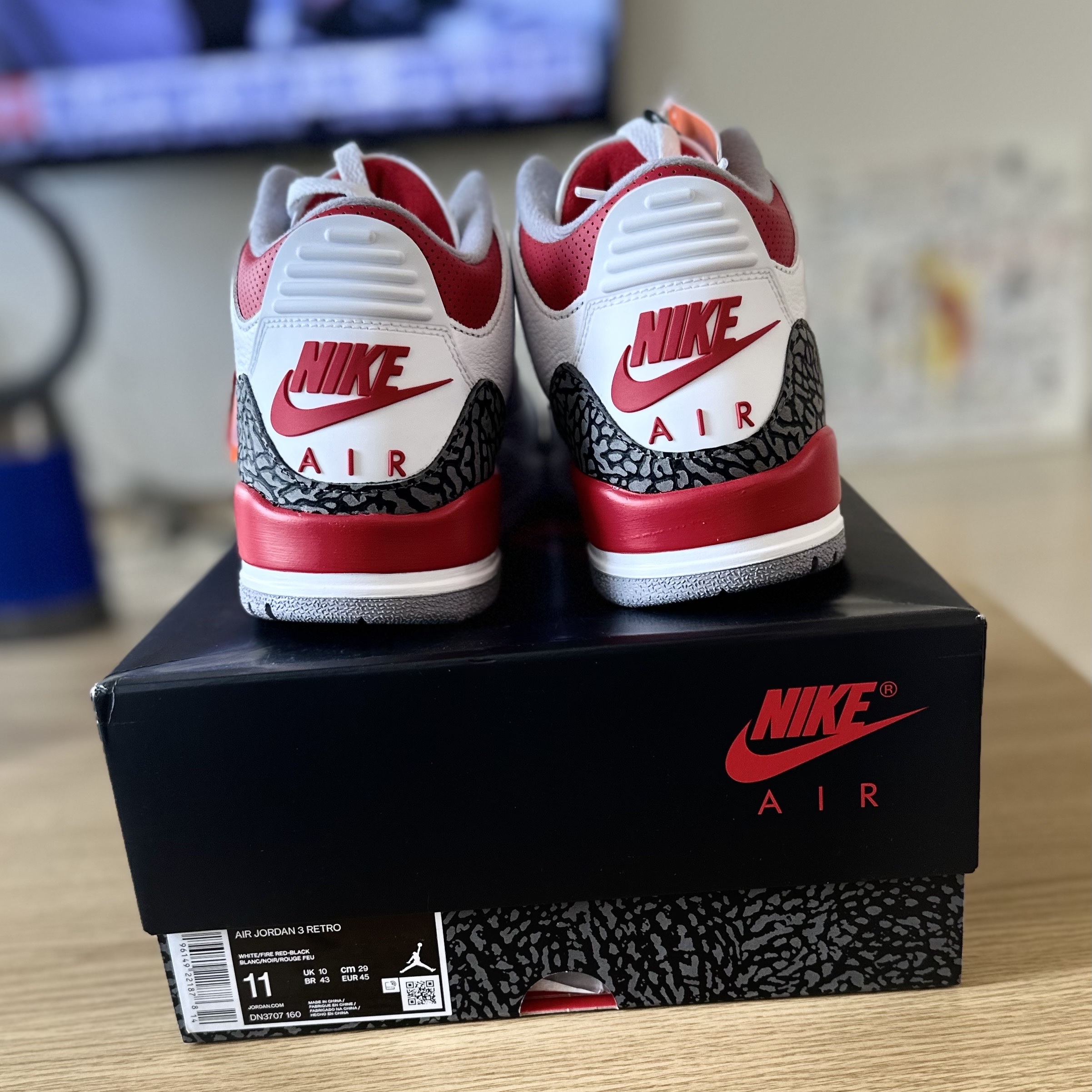 Jordan 3 Retro Fire Red 2022 착용 스타일 - 1