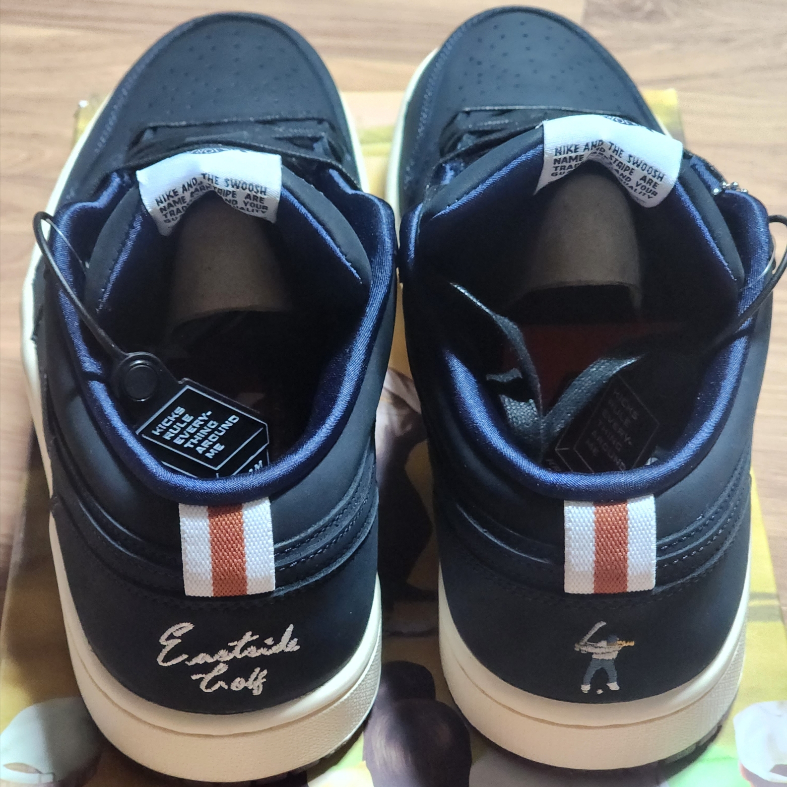 Jordan 1 x Eastside Golf Low Midnight Navy 착용 스타일 - 5