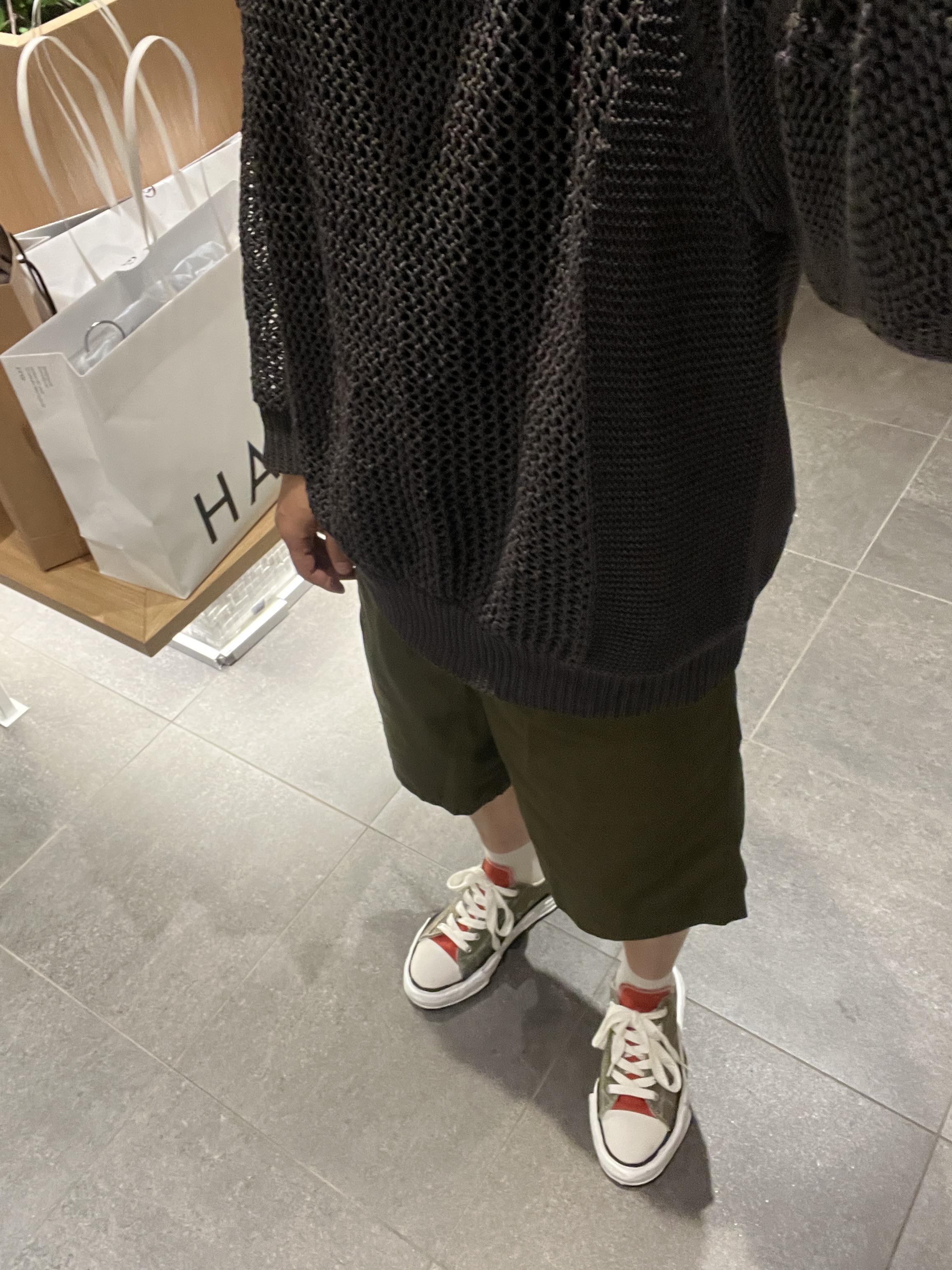 Maison Mihara Yasuhiro x Nigel Cabourn Low Cut Sneakers Army Green, Cav Empt Mesh Raglan Long Sleeve T-Shirt Black - 23SS 착용 스타일 - 2
