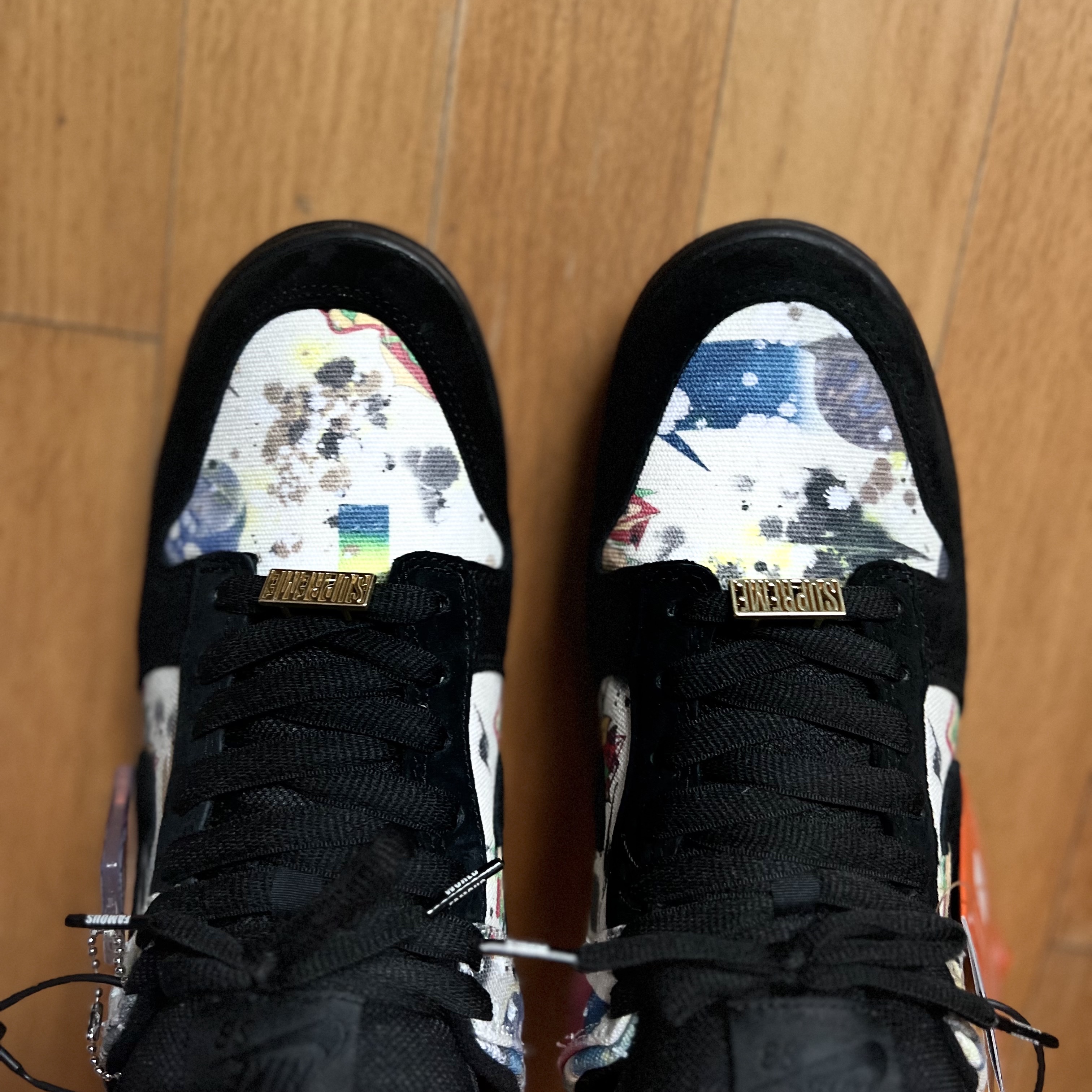 Nike x Supreme SB Dunk Low QS Rammellzee Black 착용 스타일 - 1