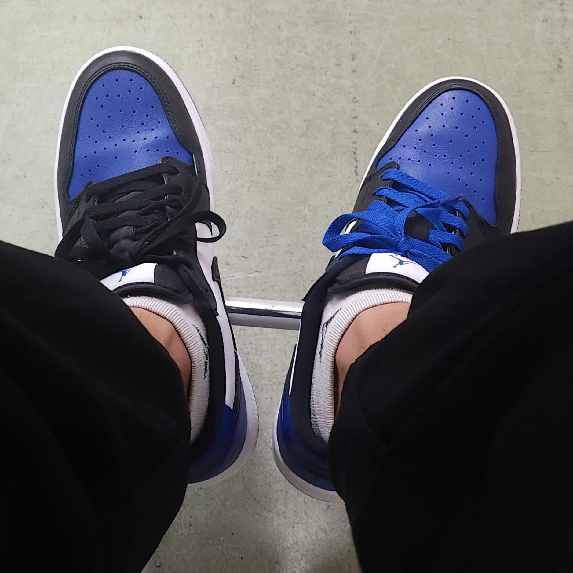 Jordan 1 Low Golf Sport Royal 착용 스타일
