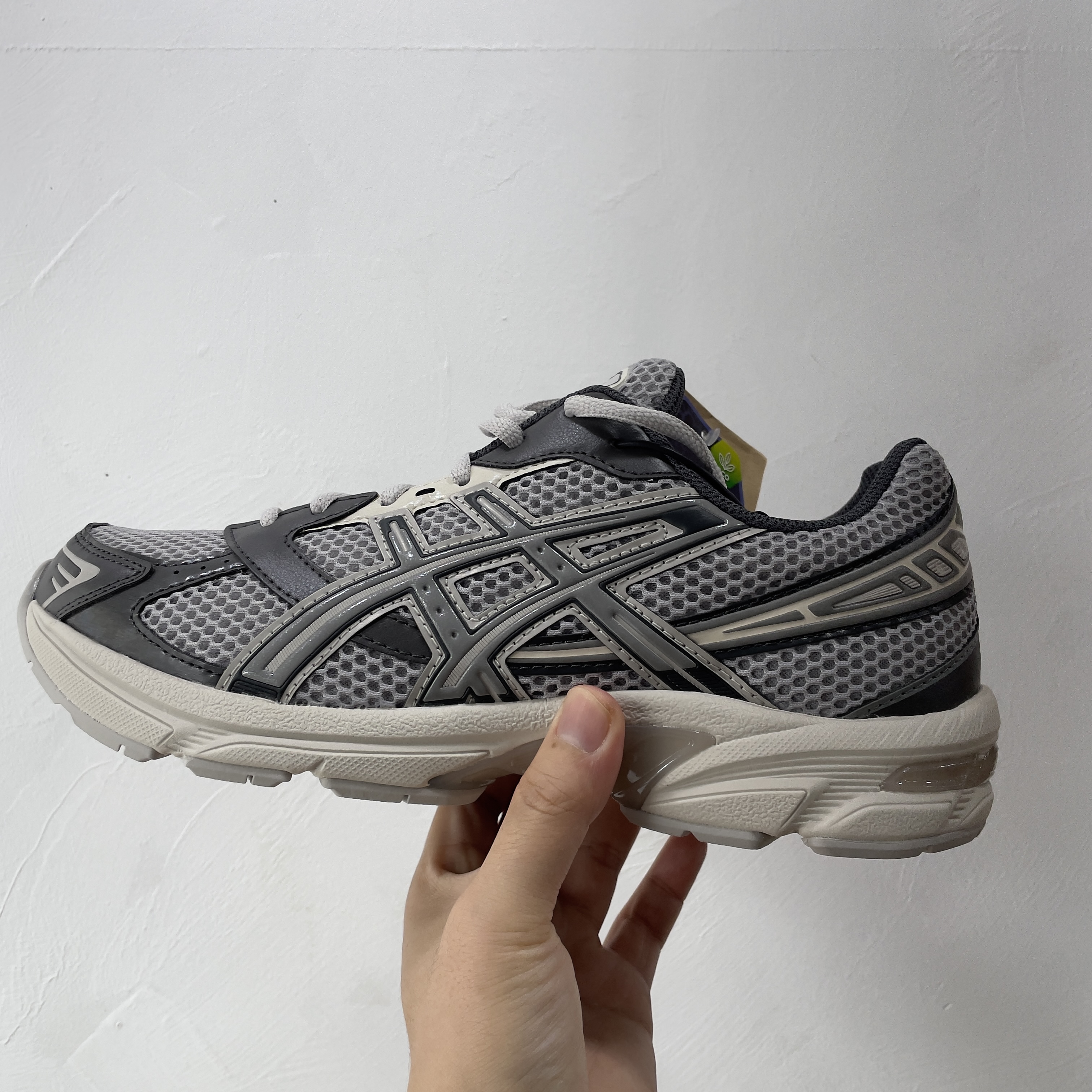 Asics Gel-1130 Oyster Grey Clay Grey 착용 스타일