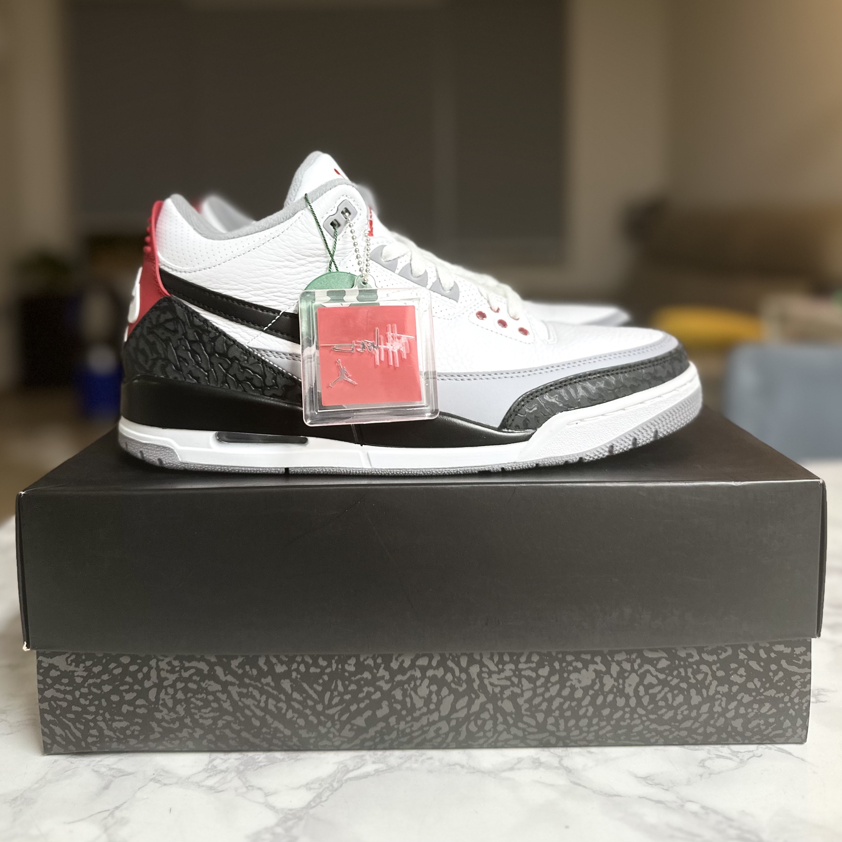 Jordan 3 Retro Tinker Hatfield 착용 스타일 - 3