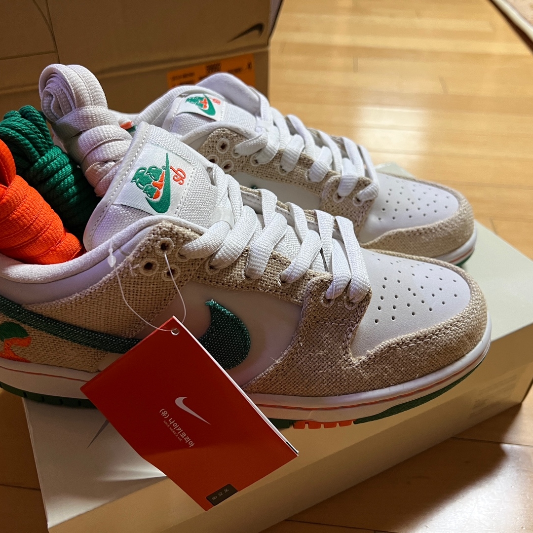 Nike x Jarritos SB Dunk Low Phantom and Malachite 착용 스타일 - 2