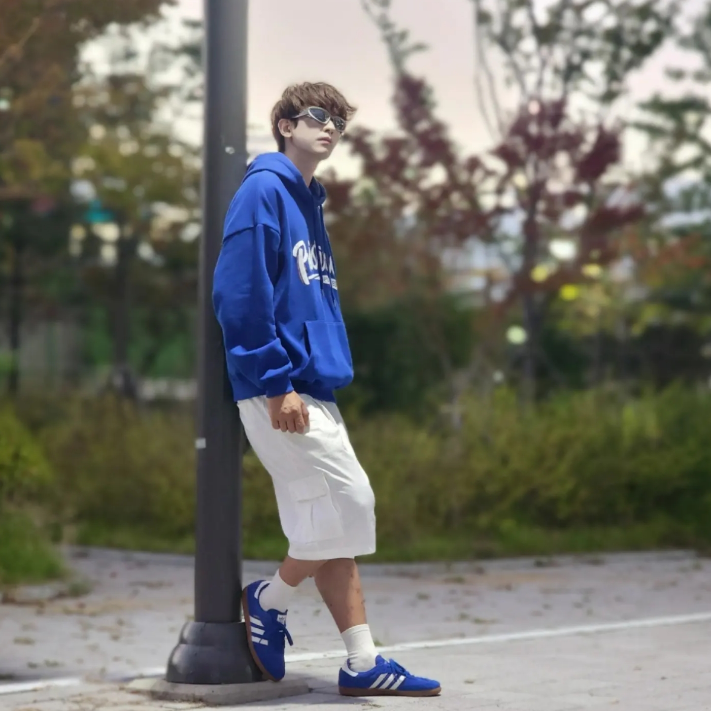Adidas Samba OG Royal Blue 착용 스타일 - 5