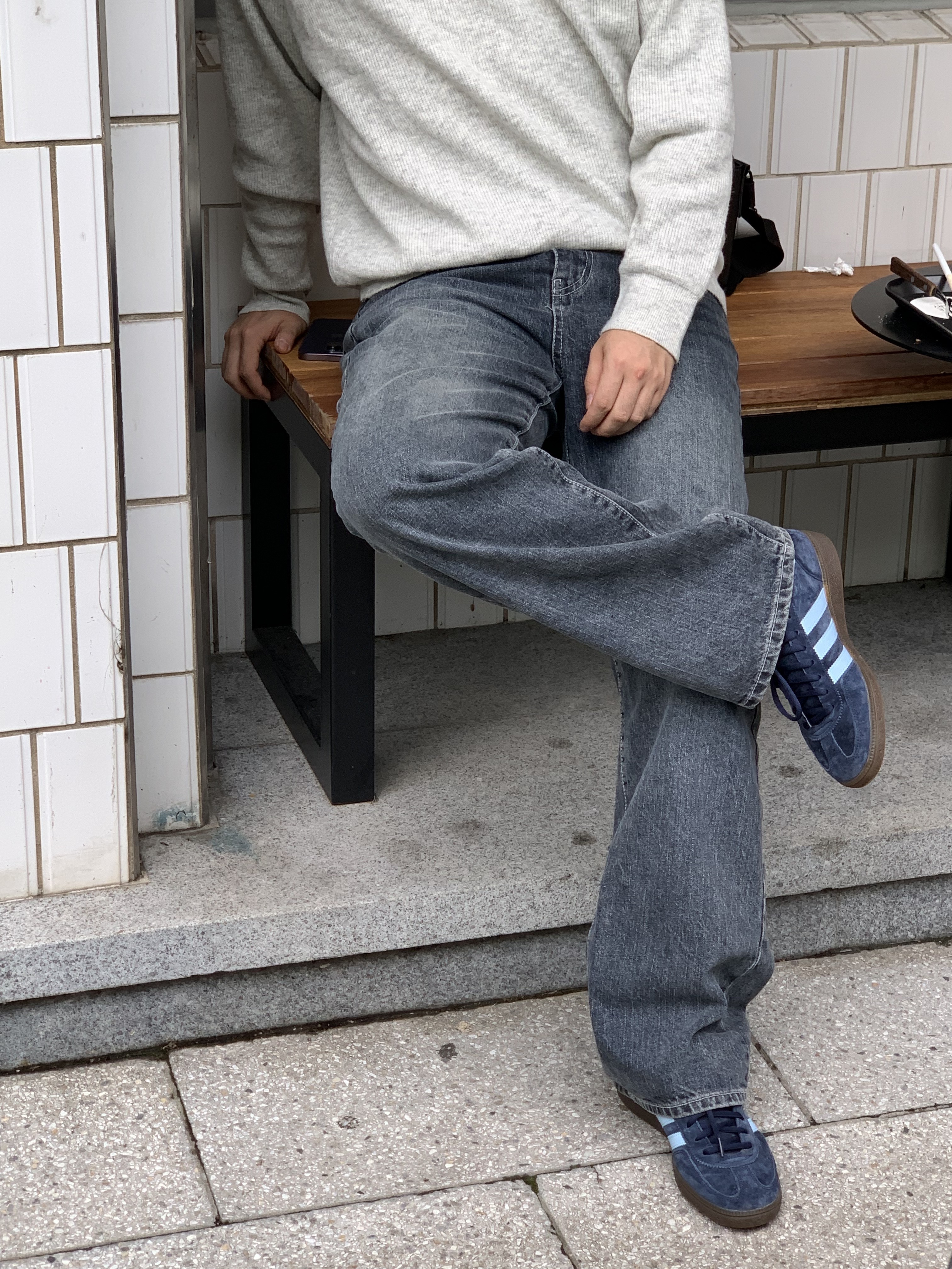 Adidas Spezial Handball Collegiate Navy 착용 스타일 - 3