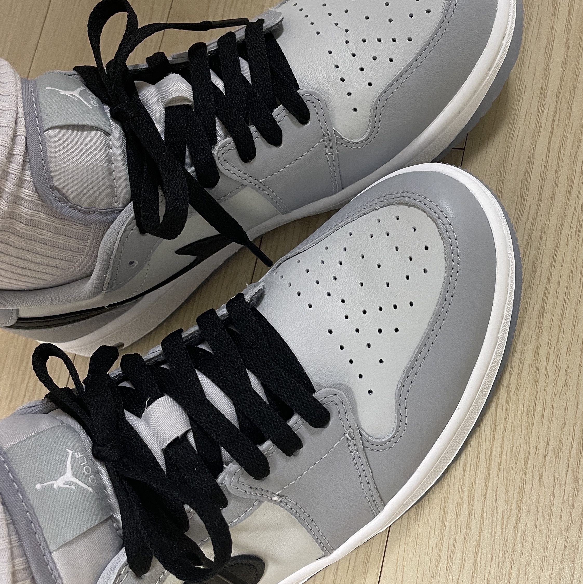 Jordan 1 Low Golf Wolf Grey 착용 스타일