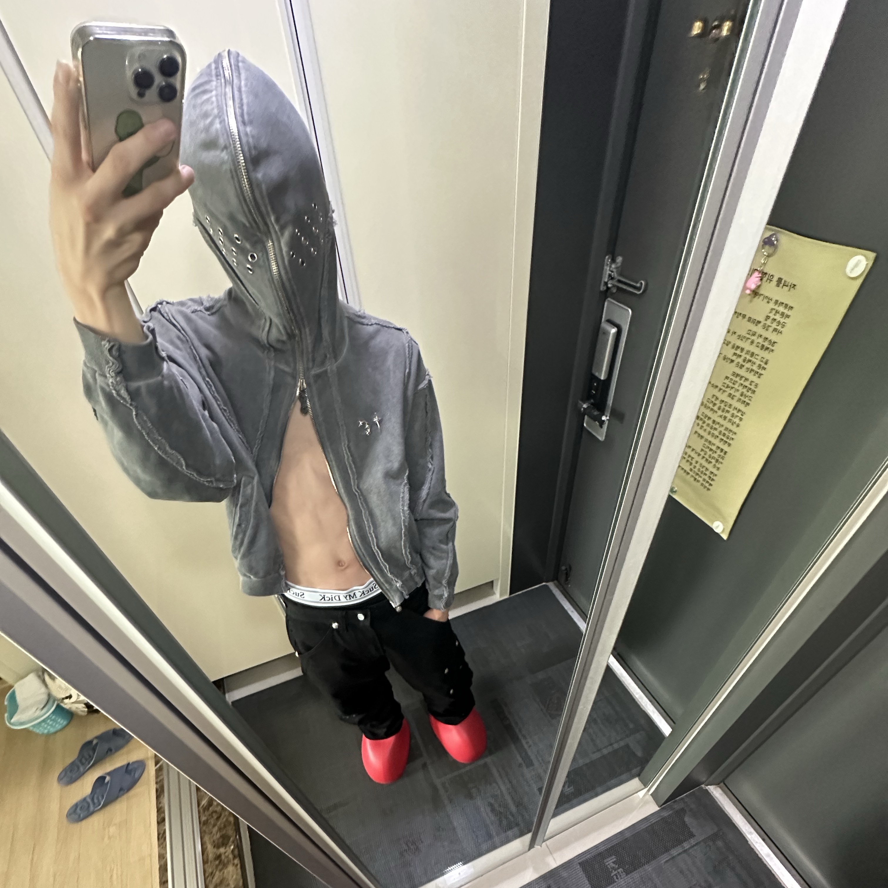 Thug Club Gladiator Hoodie Grey 착용 스타일 - 1