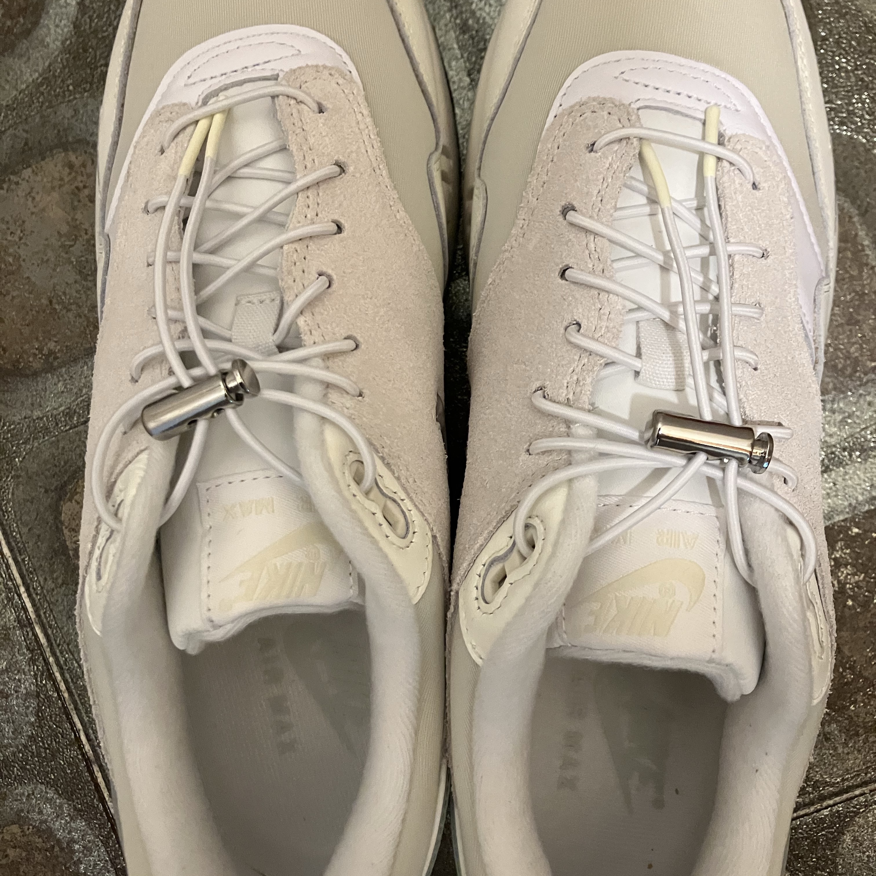 Nike Air Max 1 Hangul Day 착용 스타일