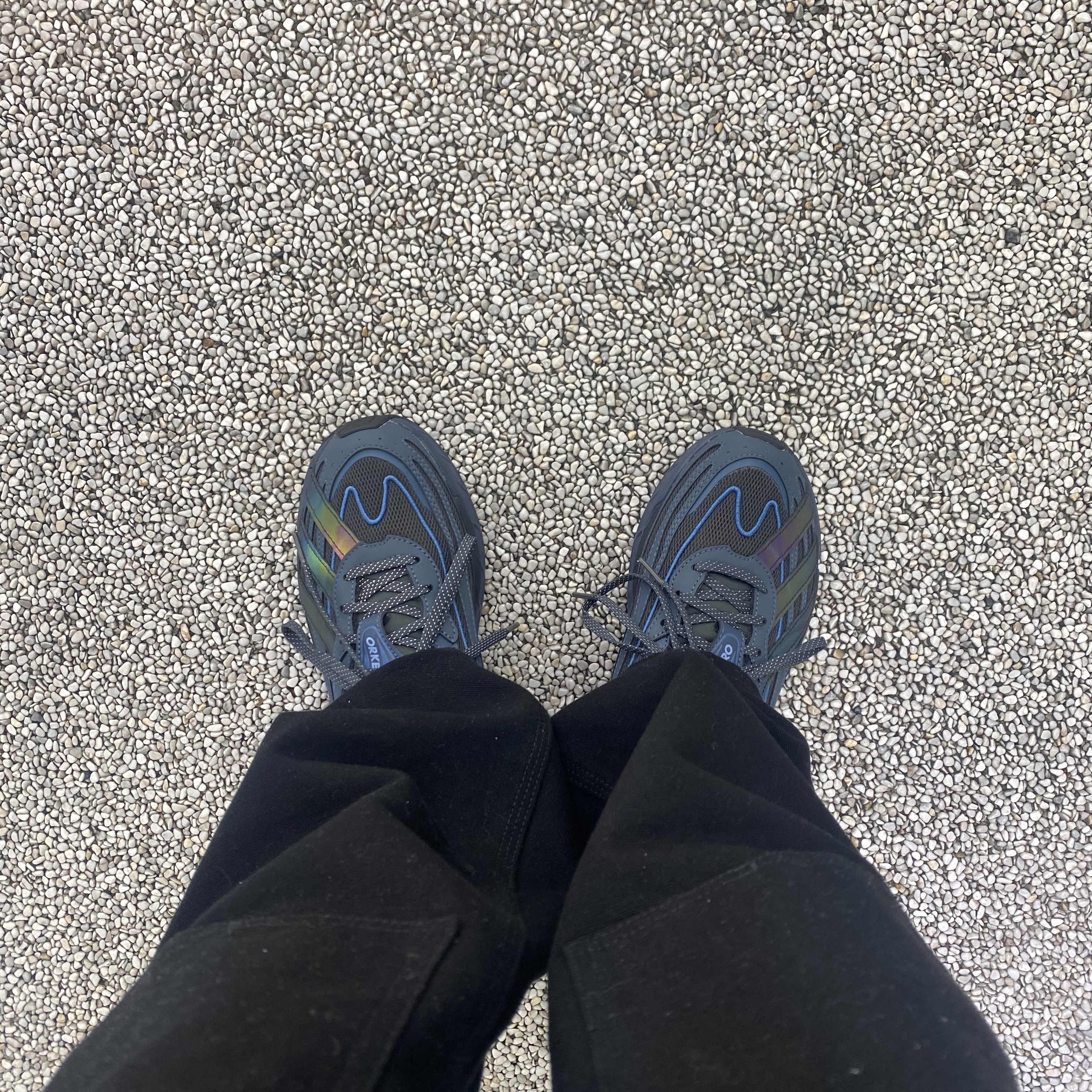 Adidas Orketro Carbon 착용 스타일