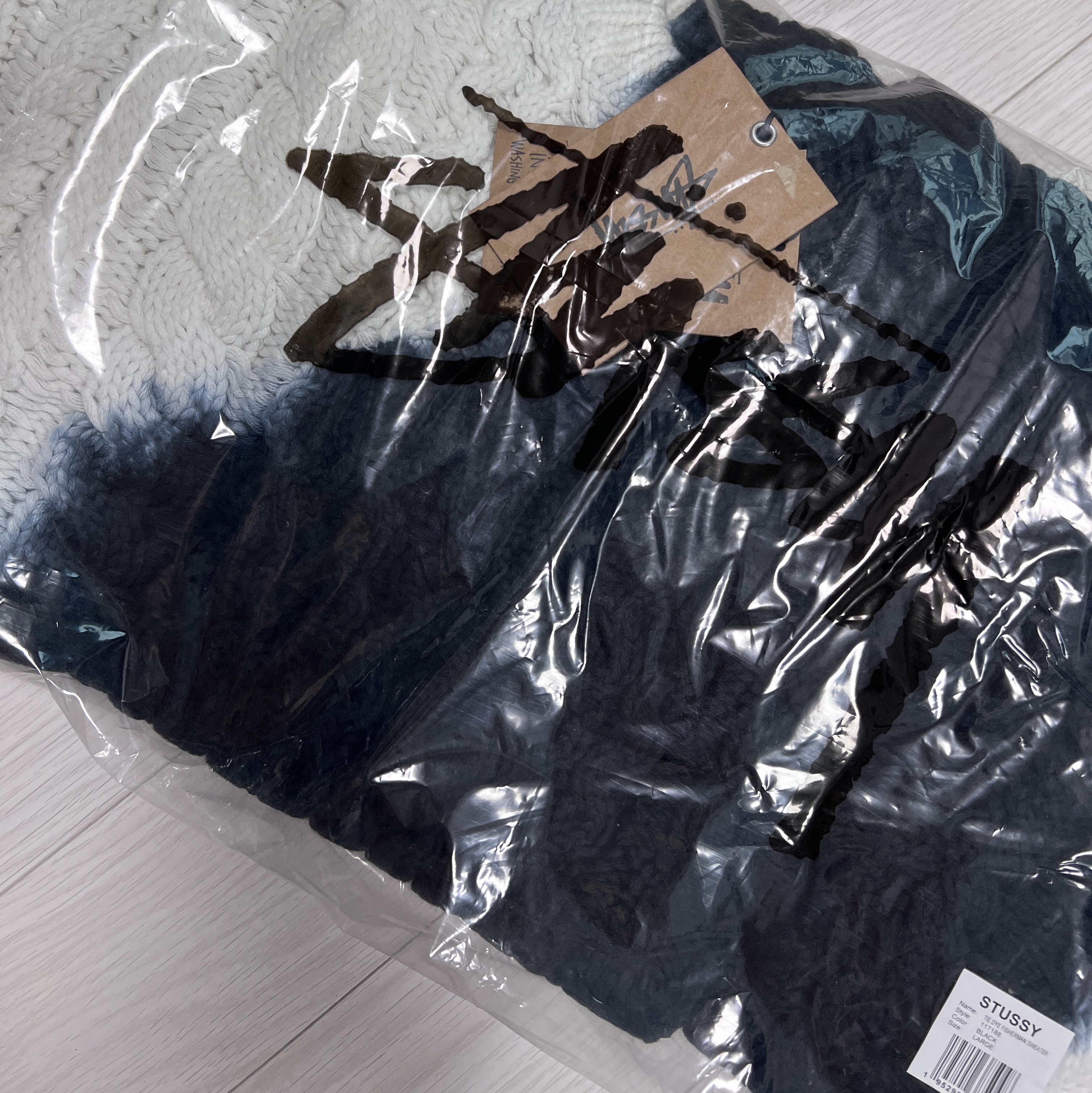 Stussy Tie Dye Fisherman Sweater Black 착용 스타일 - 2