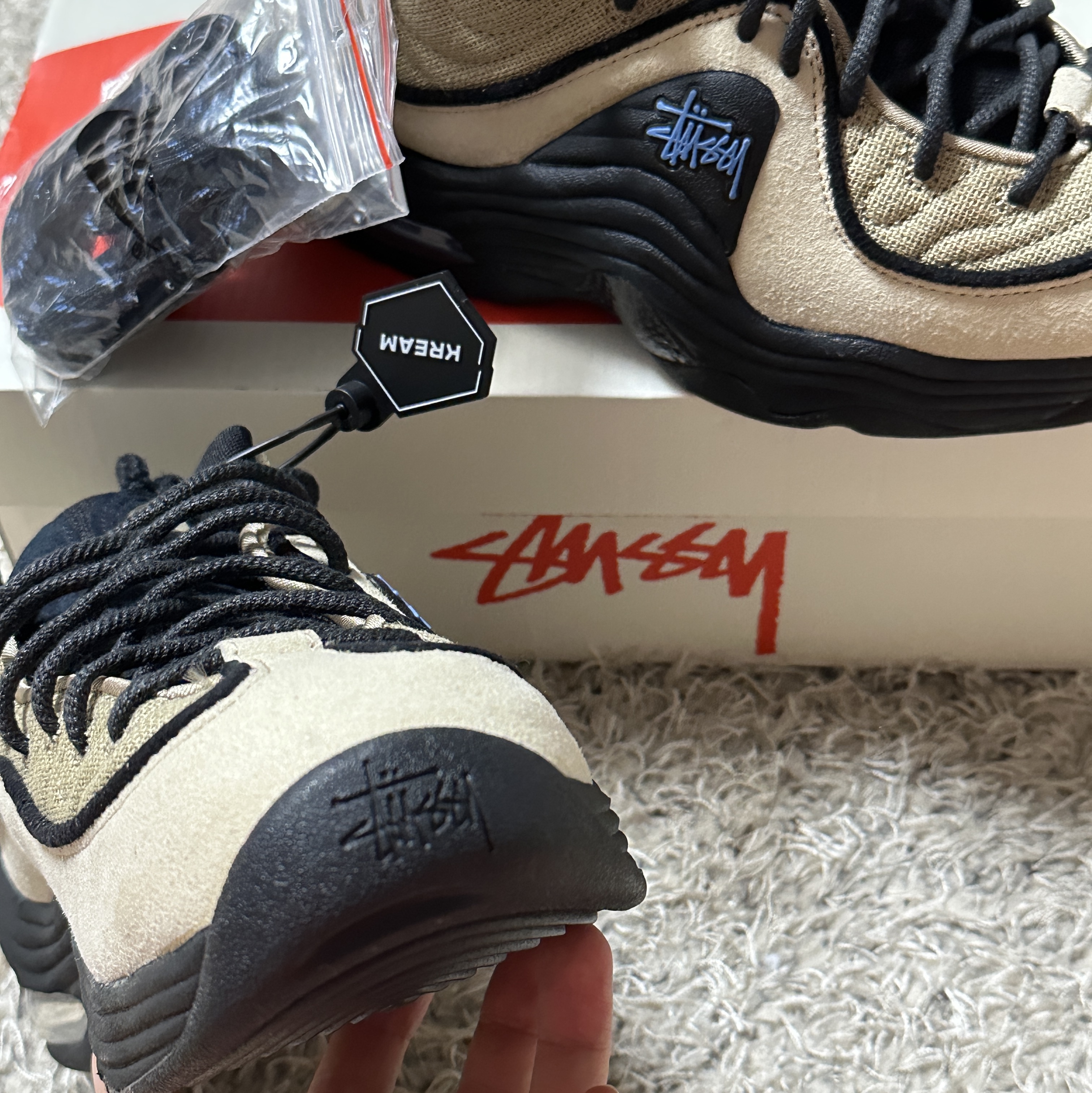 Nike x Stussy Air Penny II Rattan and Limestone 착용 스타일 - 3