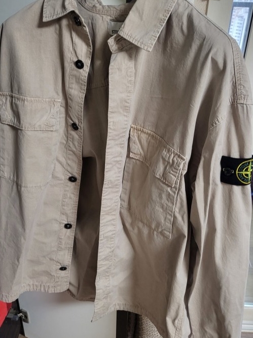 Stone Island 115WN Old Treatment Overshirt Dove Grey - 23SS 착용 스타일
