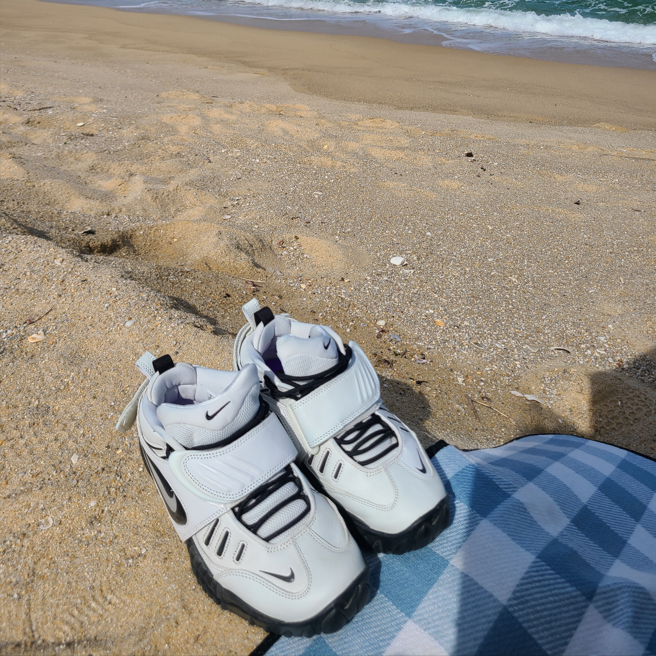 Nike x Ambush Air Adjust Force SP Summit White and Black 착용 스타일 - 1