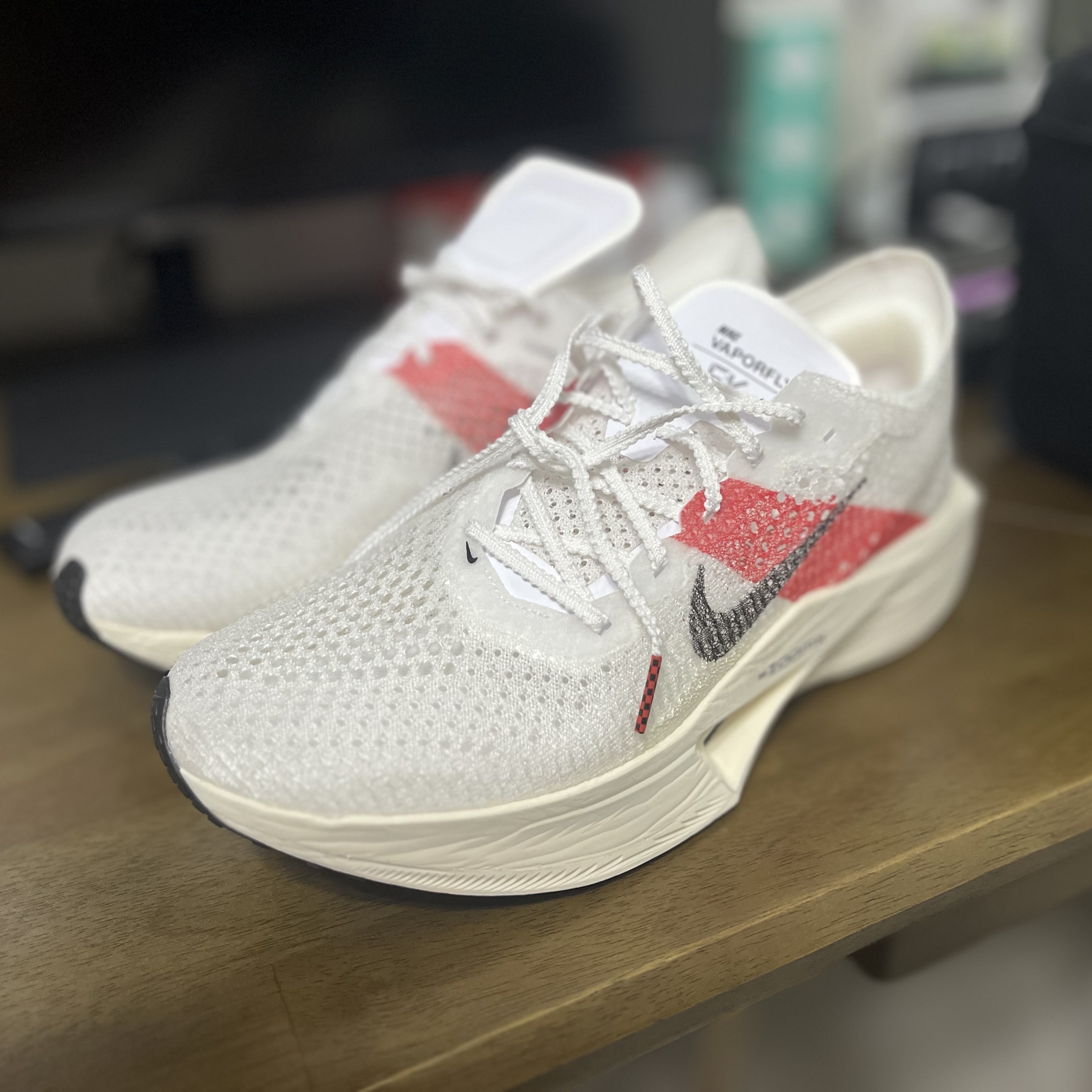 Nike ZoomX Vaporfly Next% 3 Eliud Kipchoge 착용 스타일