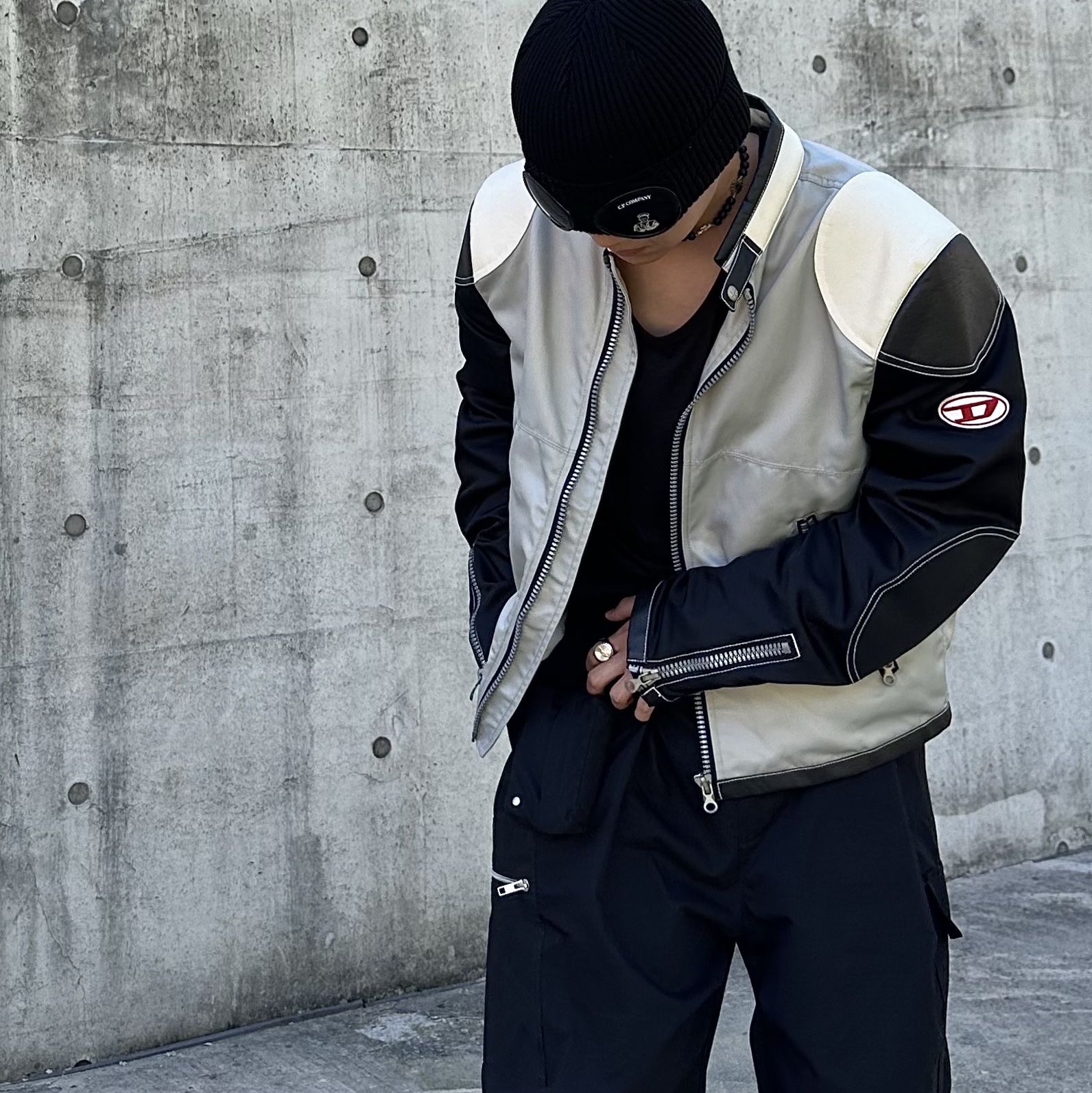 Diesel J-Kreator Biker Jacket in Colour-Block Nylon Black Grey, Nike x Comme des Garcons Homme Plus Air Force Mid Black 착용 스타일 - 4