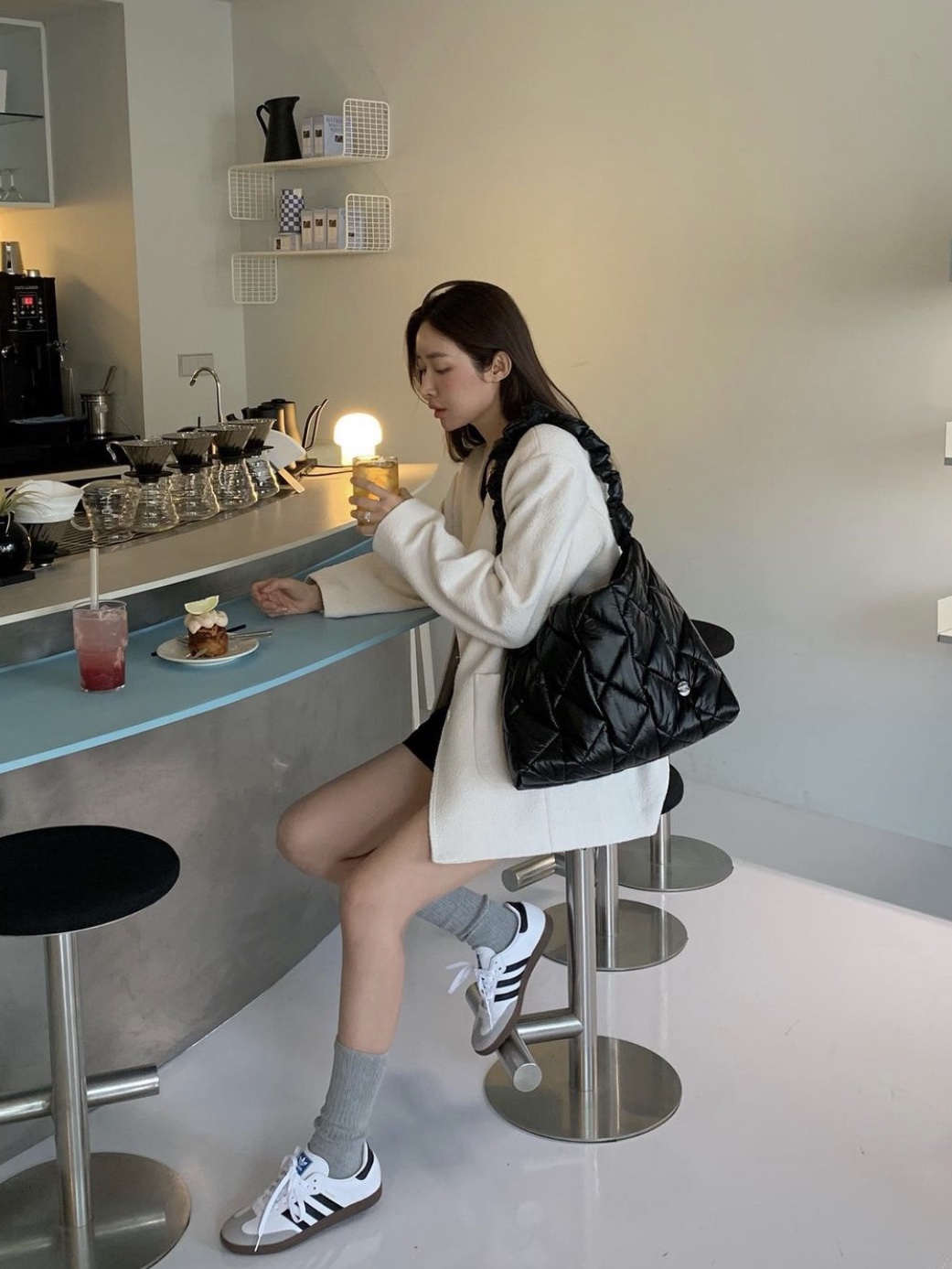 Adidas Samba Vegan White Black 착용 스타일