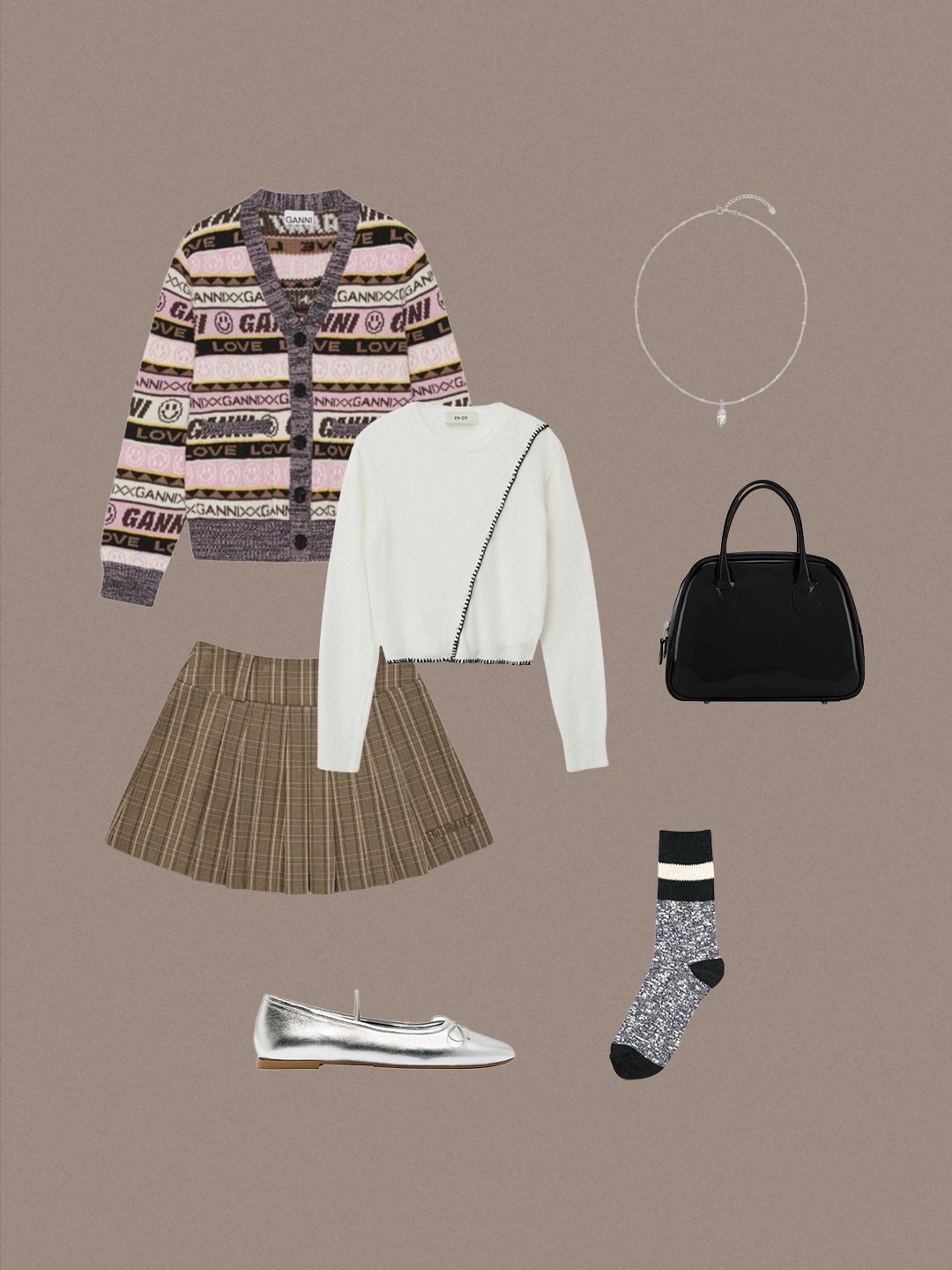 Telfar Small Shopping Bag Cream, (W) Vivienne Westwood Bea Cardigan Indigo 착용 스타일 - 3