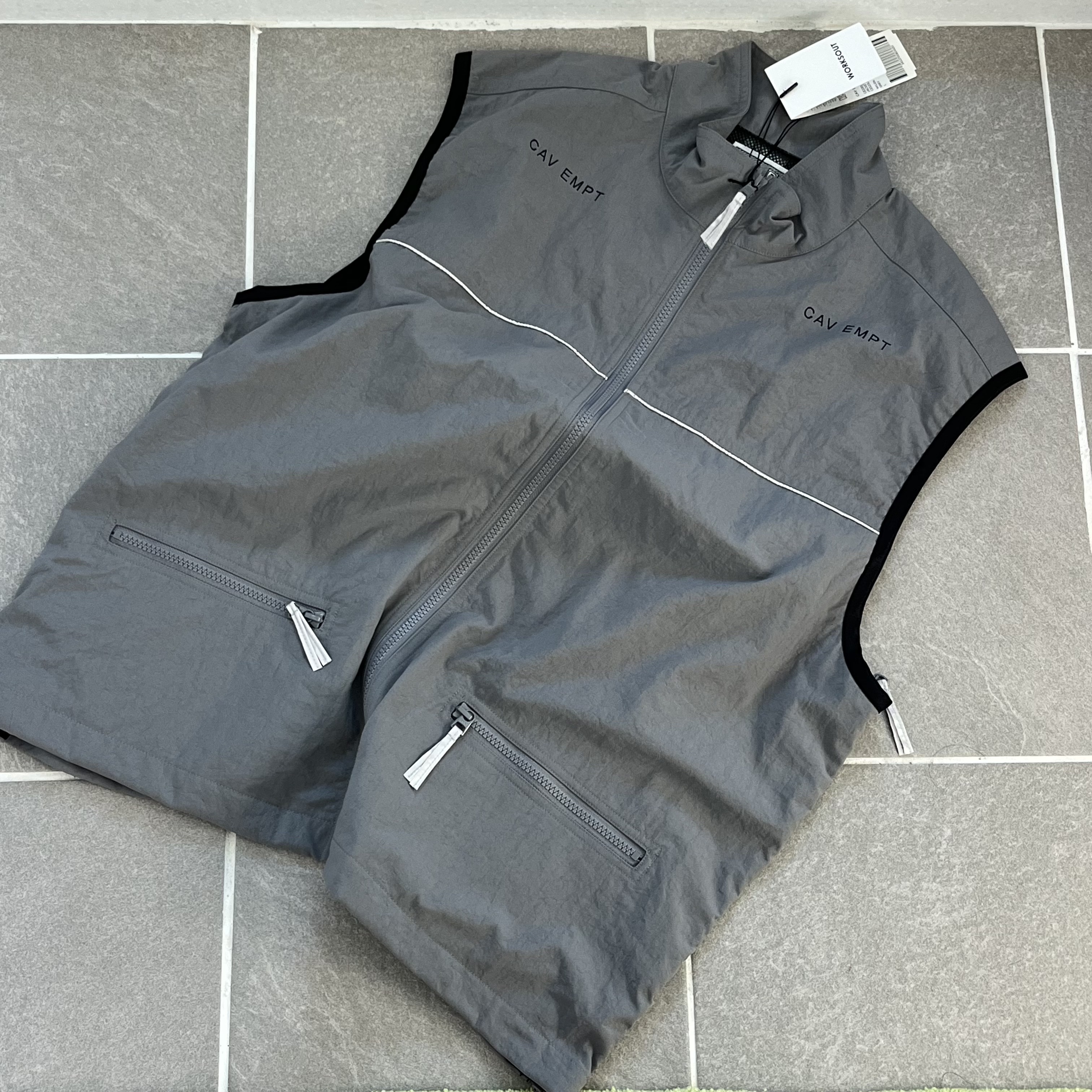 Cav Empt Nylon Zip Vest Grey - 23SS, Nike x Peaceminusone Air Force 1 Low Para-Noise 2.0 착용 스타일 - 1