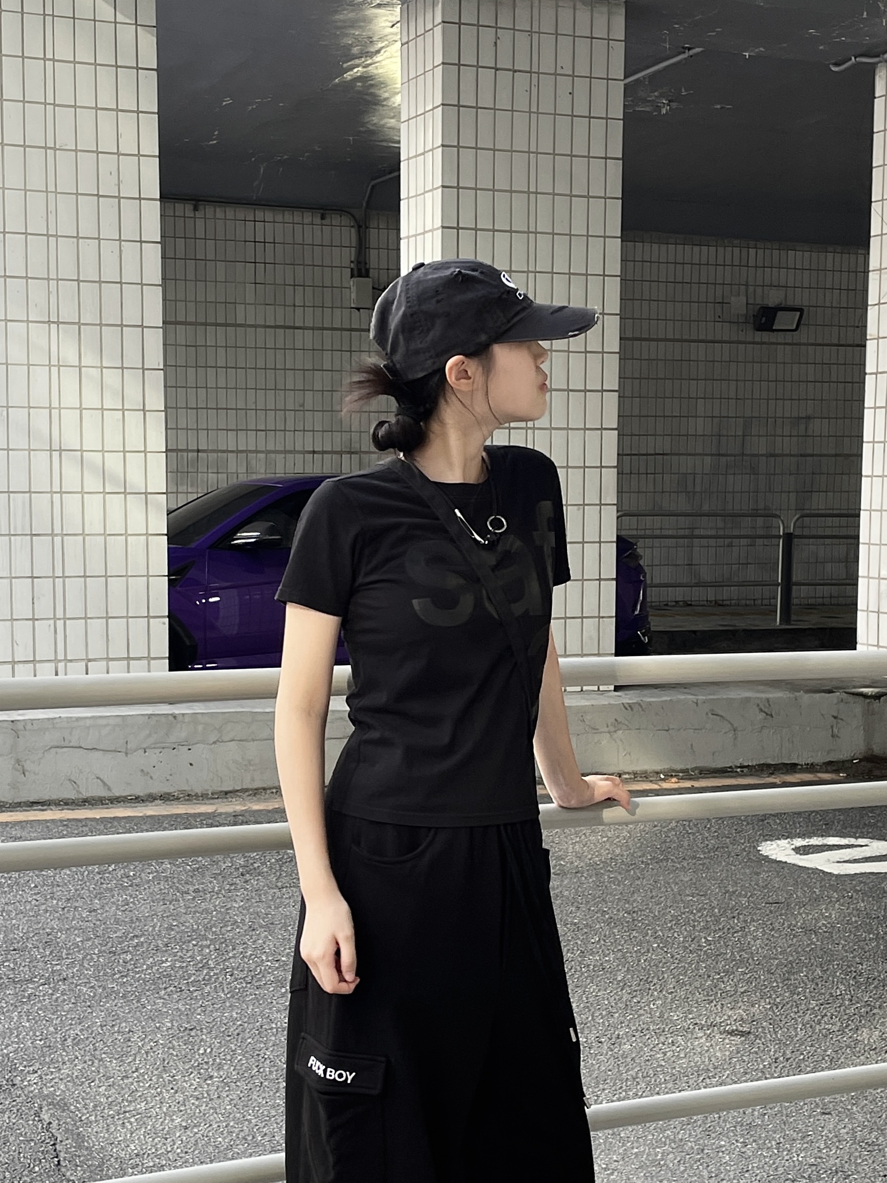 Adidas Superstar Core Black White, [KREAM 단독] Safarispot 1/2 Basic Safari T-Shirt Black 착용 스타일 - 3