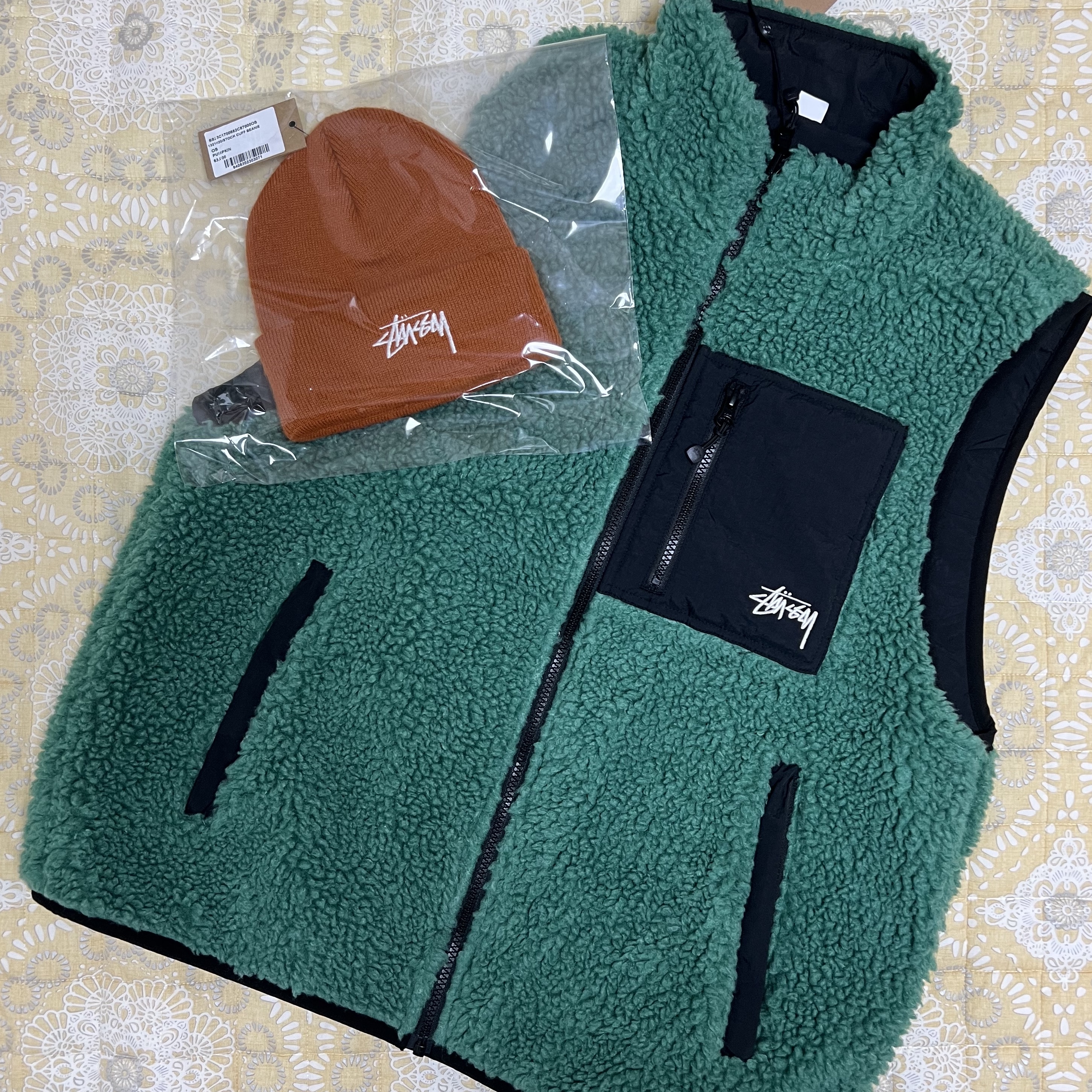 Stussy Sherpa Reversible Vest Teal 착용 스타일 - 2