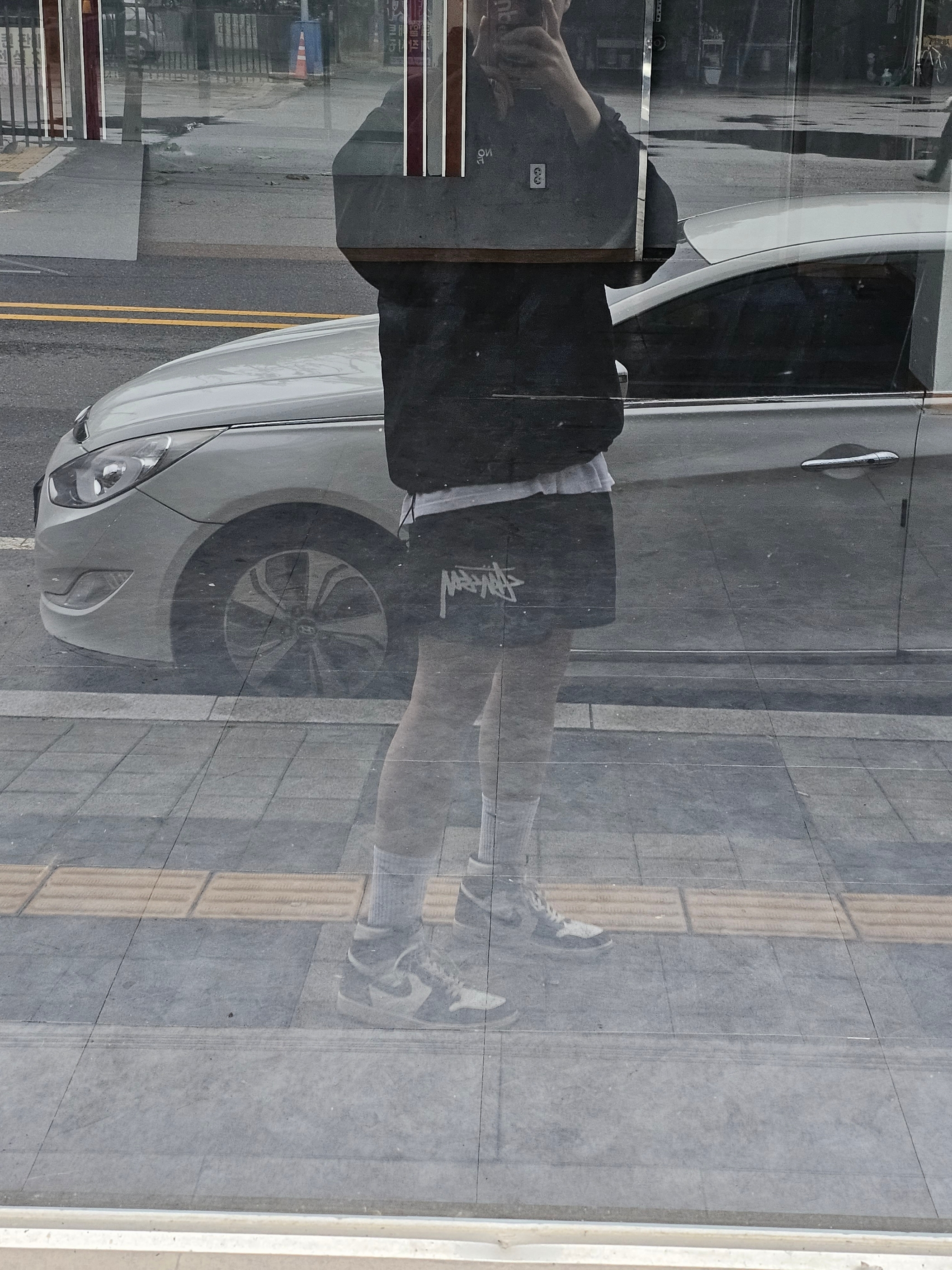 Supreme x The North Face Trekking Convertible Jacket Black - 22SS, Jordan 1 Retro High OG Black Mocha 착용 스타일