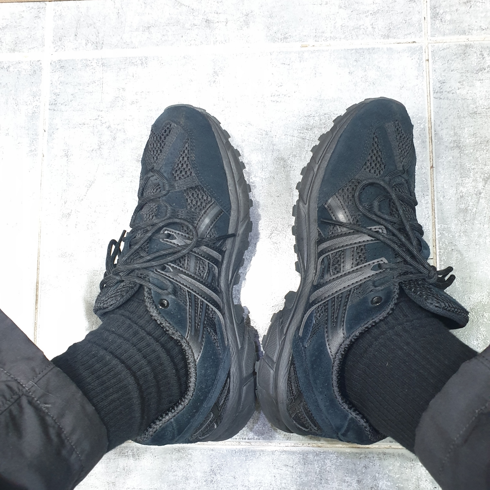Asics Gel-Sonoma 15-50 Black 착용 스타일