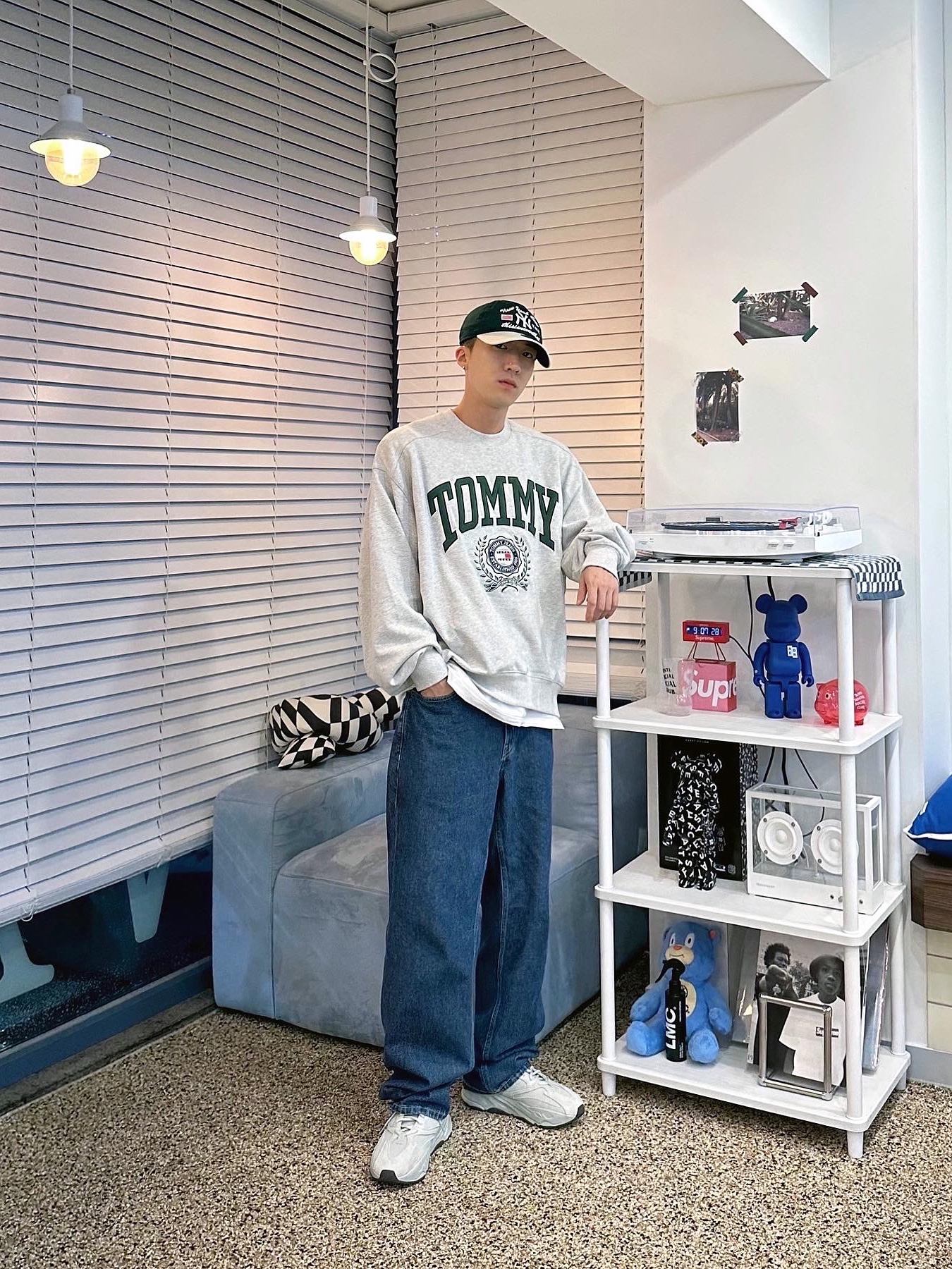 Thisisneverthat x New Era x MLB New York Yankees Unstructured 2-Tone Ball Cap Dark Green, Bearbrick x Ader Error 400% 착용 스타일 - 2