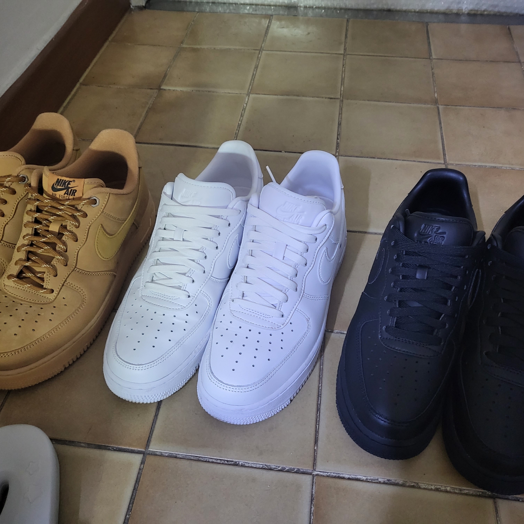 Nike Air Force 1 '07 Fresh Black 착용 스타일