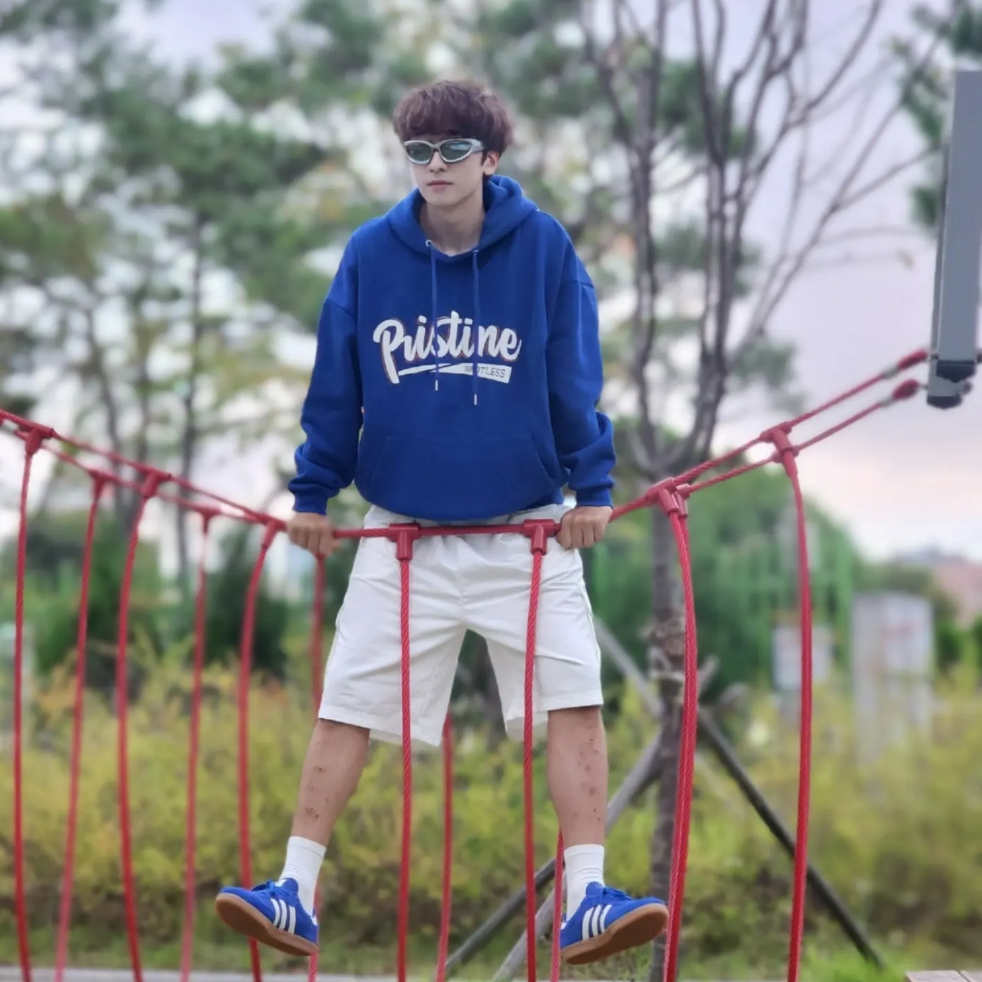 Adidas Samba OG Royal Blue 착용 스타일 - 4