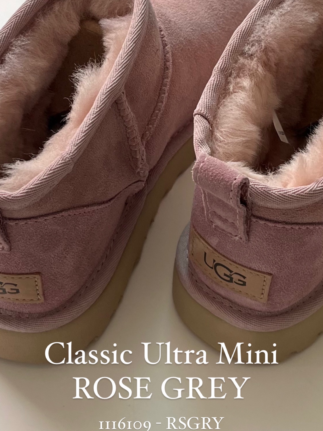 (W) UGG Tazzlita Chestnut, (W) UGG Ultra Mini Platform Hi Shine Silver 착용 스타일 - 2