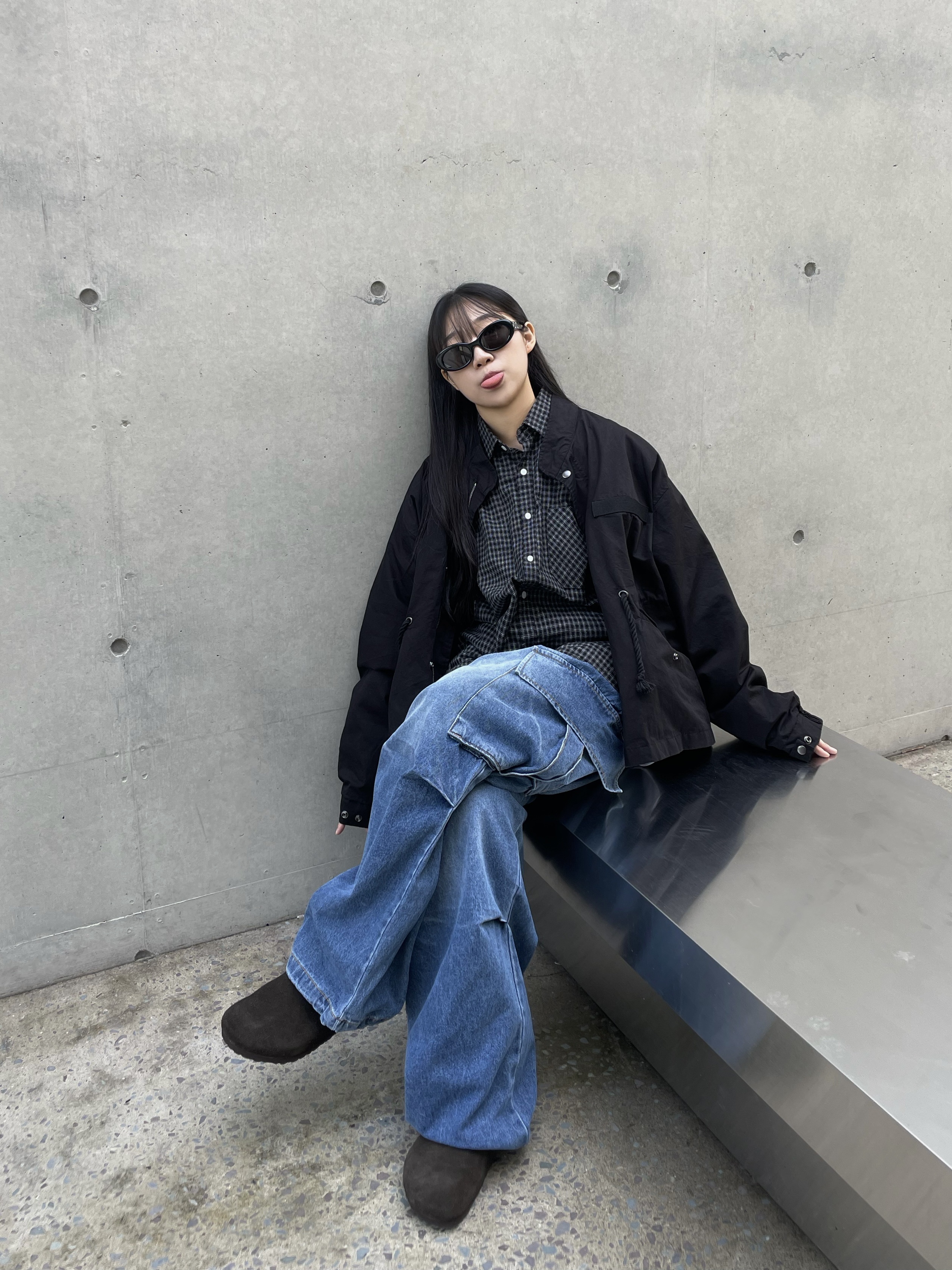 Birkenstock Boston Soft Footbed Mocha - Regular, Gentle Monster x Maison Margiela MM005 Black Black 착용 스타일 - 3