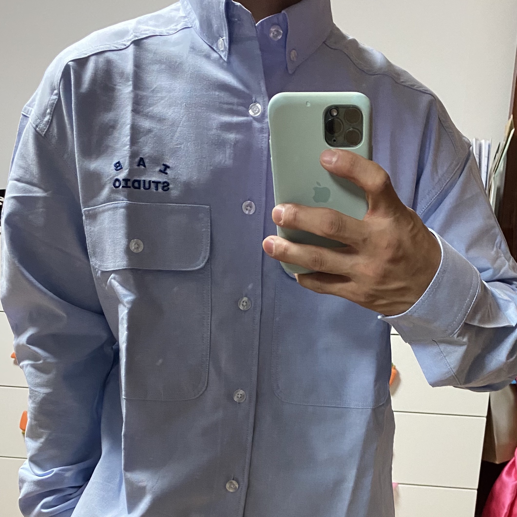 IAB Studio Work Shirt Sky Blue - The Hyundai Seoul Exclusive 착용 스타일