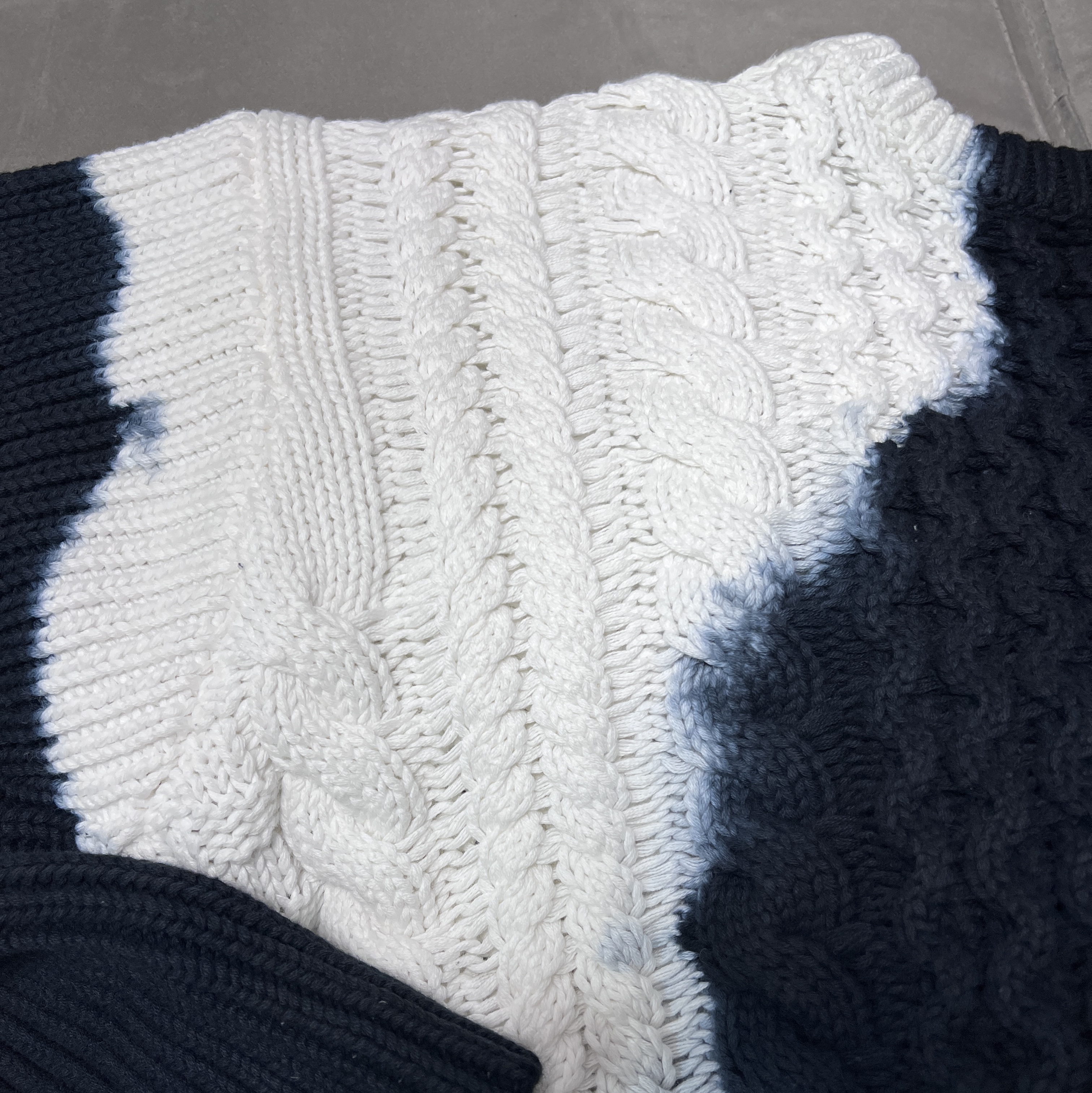 Stussy Tie Dye Fisherman Sweater Black 착용 스타일 - 3
