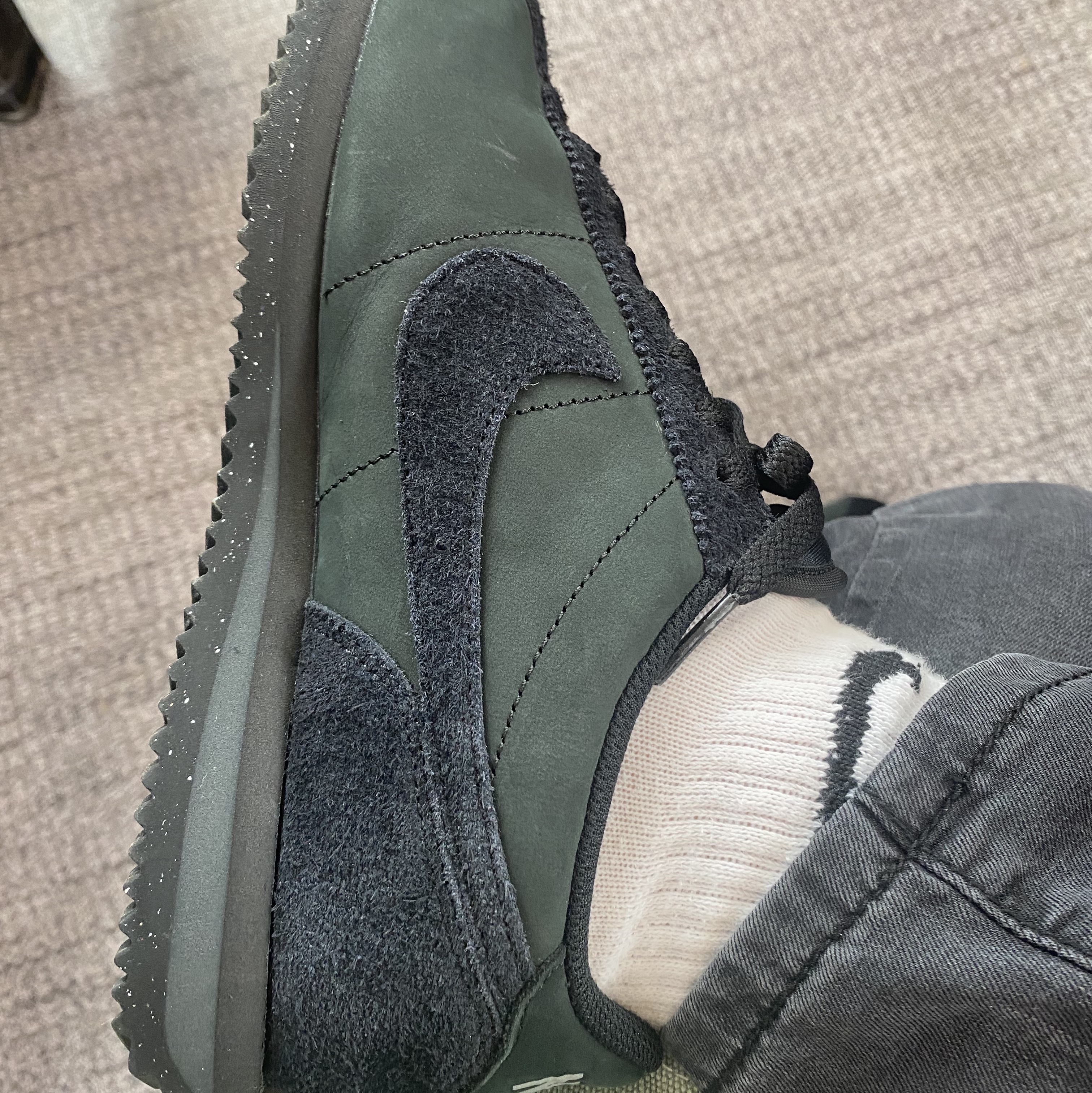 (W) Nike Cortez PRM Black 착용 스타일
