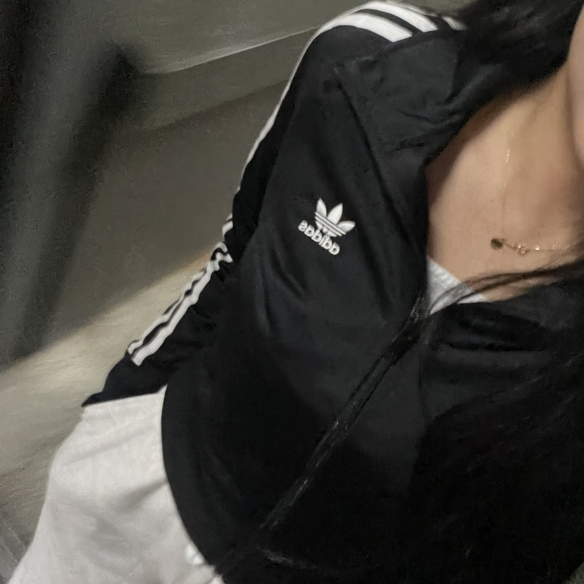 (W) Adidas Adicolor Classic Firebird Track Top Black - KR Sizing 착용 스타일