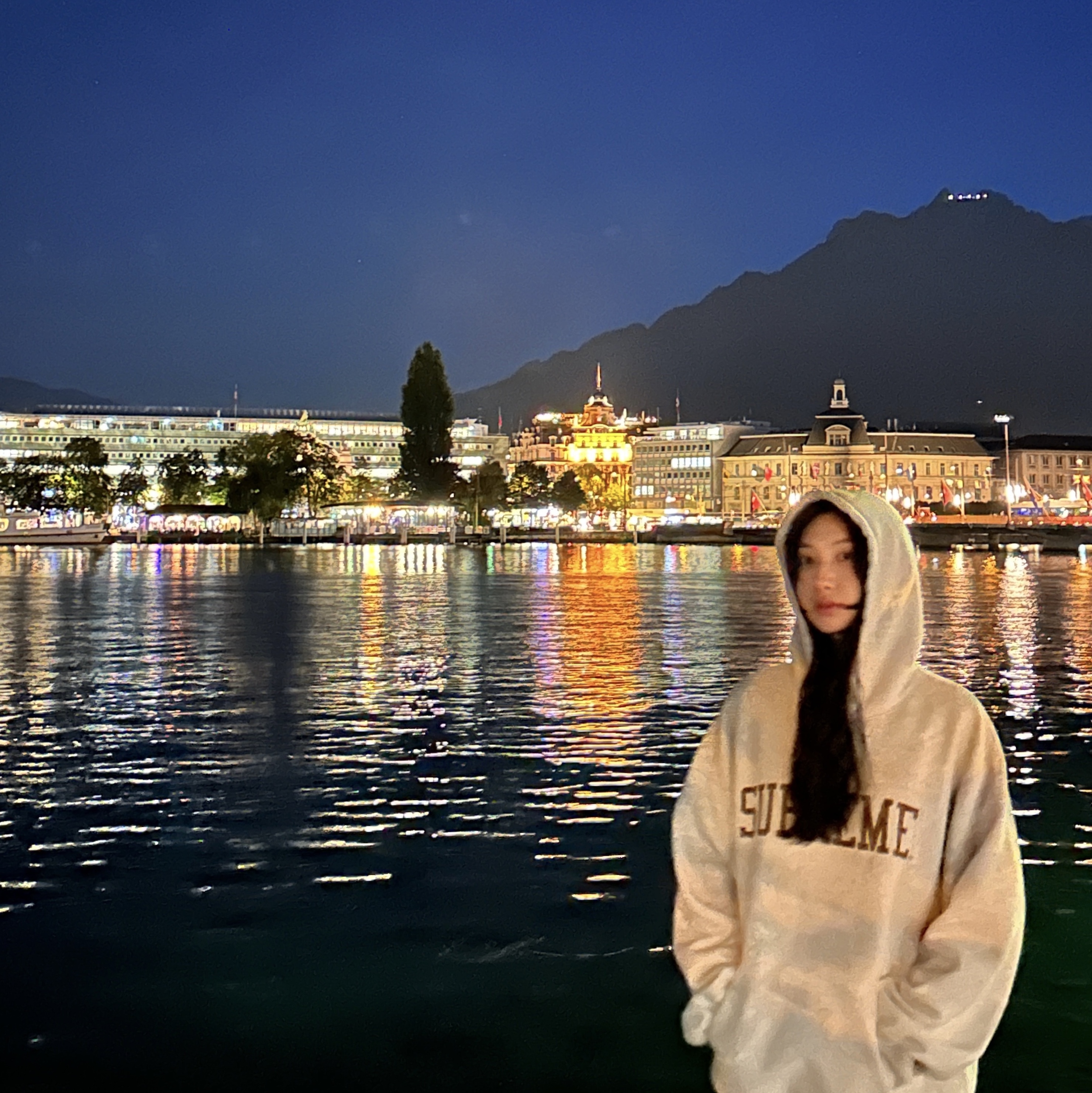 Supreme Varsity Hooded Sweatshirt Heather Grey - 23FW 착용 스타일