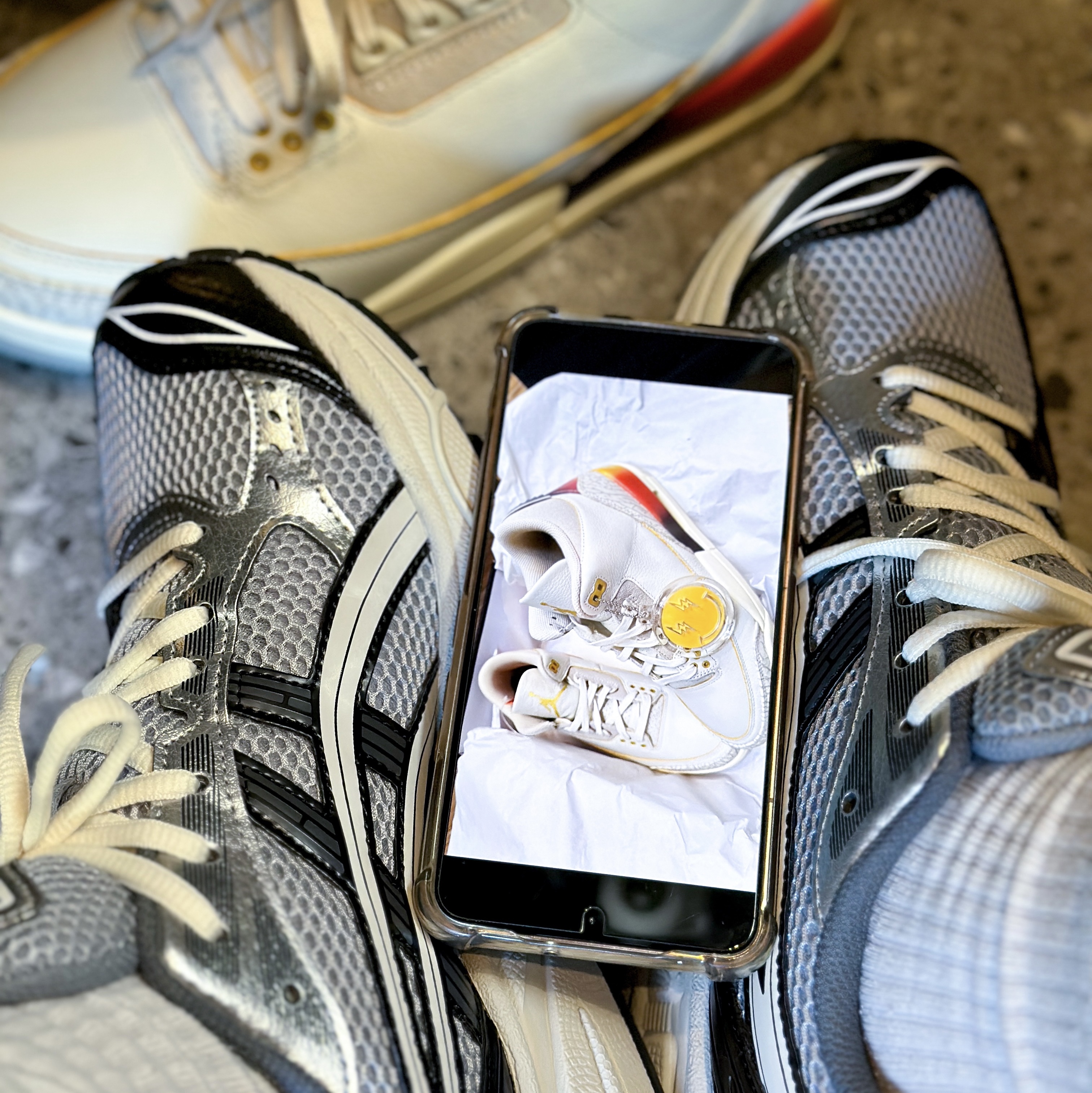 Jordan 3 x J Balvin Retro SP Sunset, Asics Gel-Kayano 14 Black Glacier Grey 착용 스타일