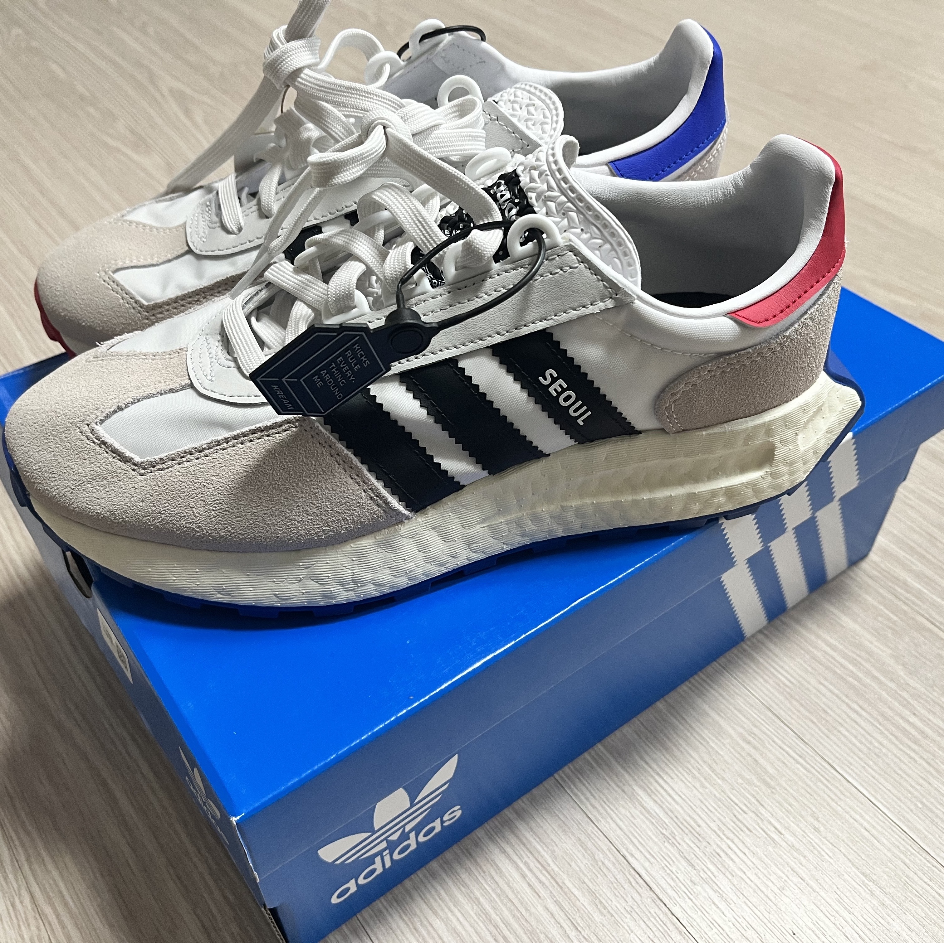 Adidas Retropy E5 White 착용 스타일 - 1