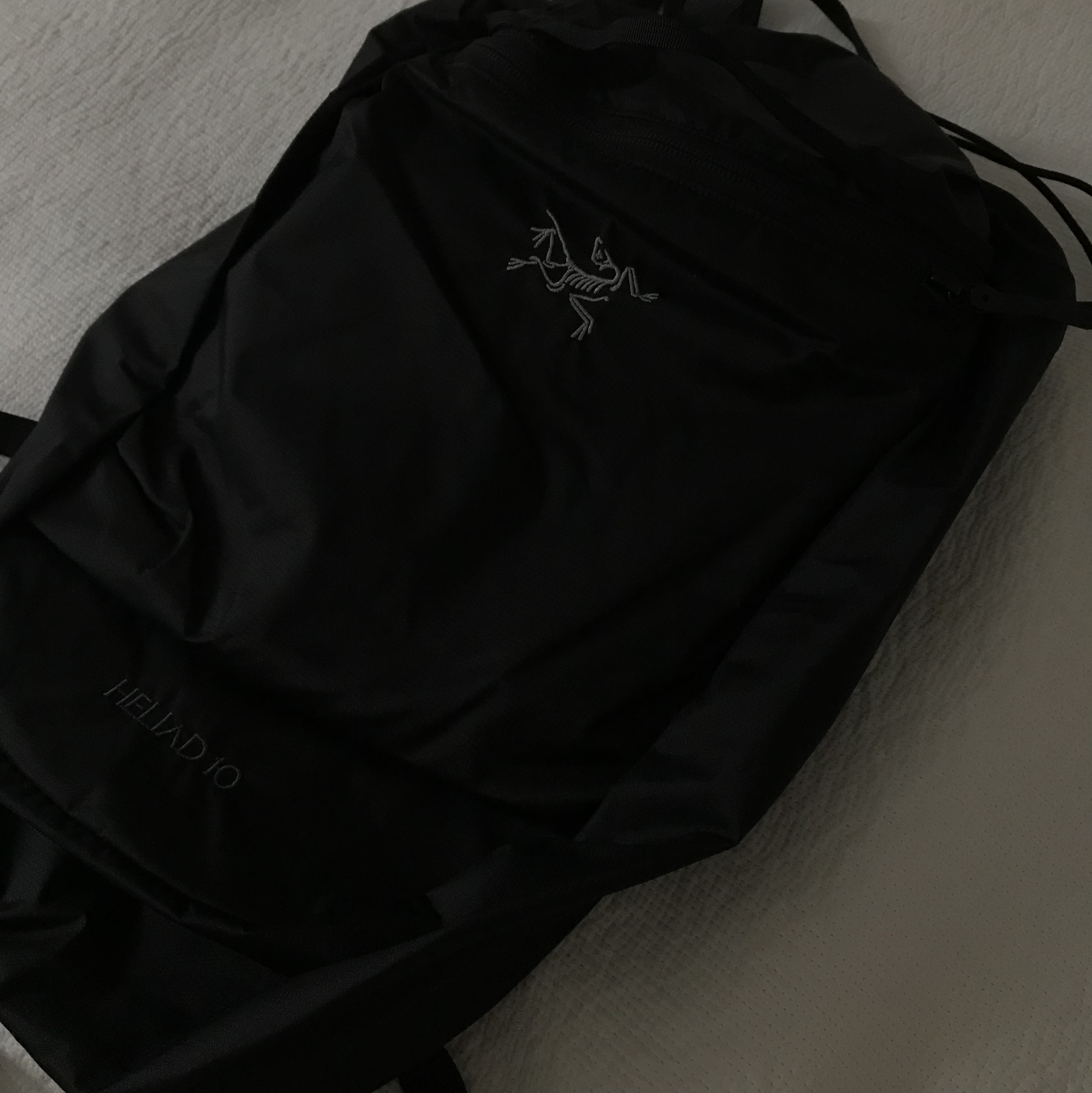 Arc'teryx Heliad 10 Backpack Black 착용 스타일
