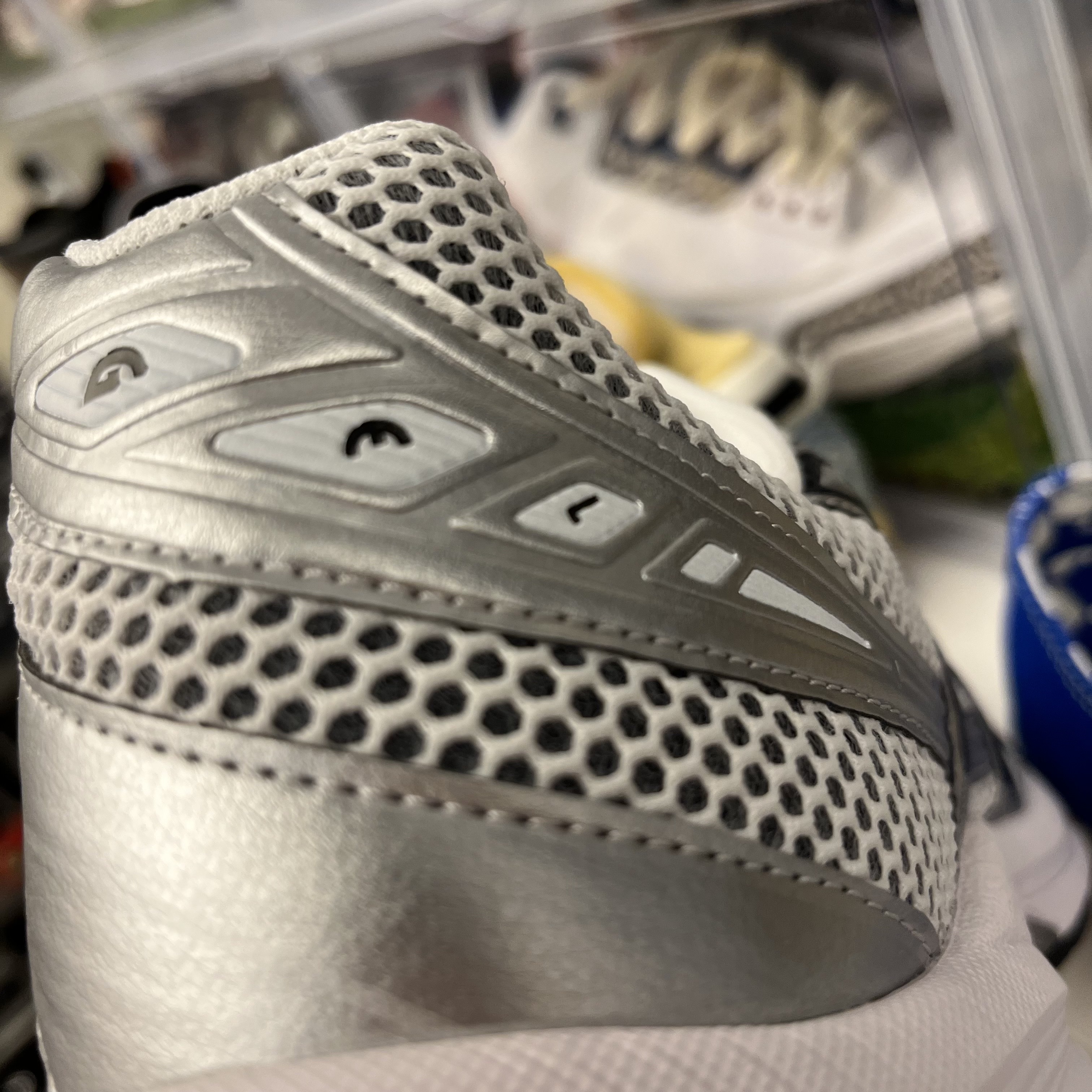 Asics Gel-1130 White Black 착용 스타일 - 2